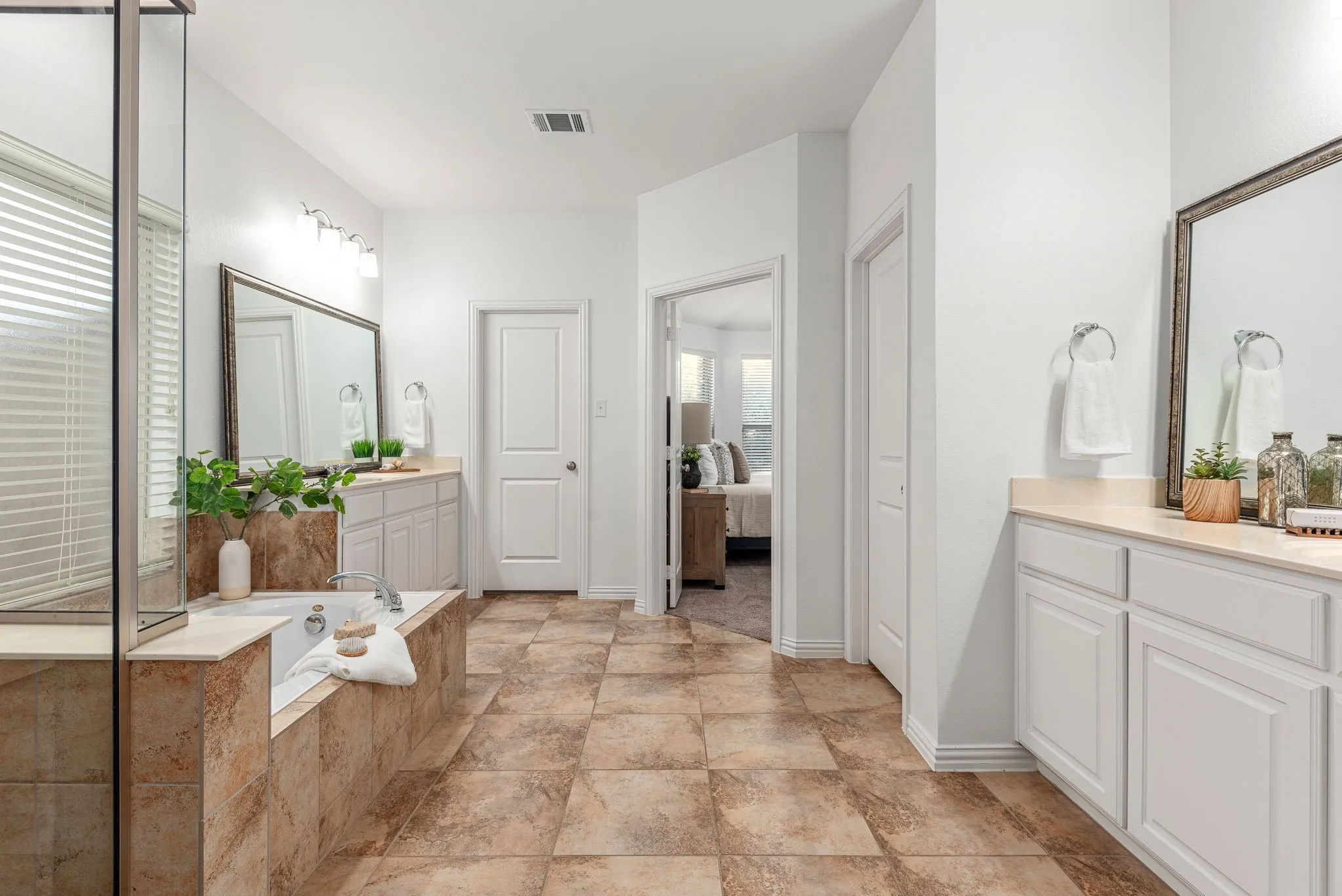 Single Family Residence For Sale in Collin County , 4405 Switchgrass Street, Celina, Texas 75009, 4 Bedroom, 3 Bathroom, 3 Garage spaces, 3,508 Sqft, built in 2016, mls#21355796, Real Estate Agent in Celina, Homes For Sale in Collin county, Homes For Sale in Celina, Realtor in Celina Texas, Real Estate Brokerage Independent Realty Texas, Luminita Cordes Realtor