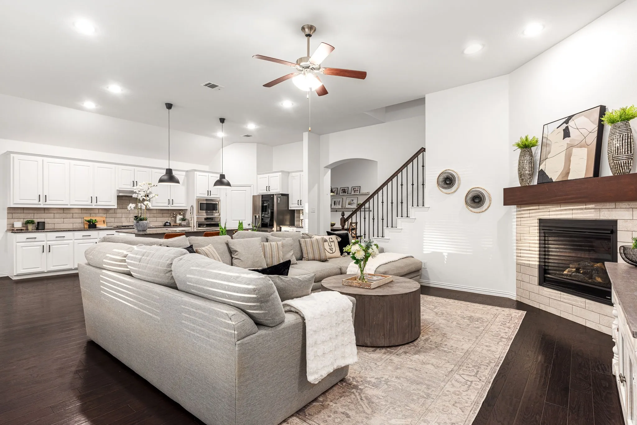 Single Family Residence For Sale in Collin County , 4405 Switchgrass Street, Celina, Texas 75009, 4 Bedroom, 3 Bathroom, 3 Garage spaces, 3,508 Sqft, built in 2016, mls#21355796, Real Estate Agent in Celina, Homes For Sale in Collin county, Homes For Sale in Celina, Realtor in Celina Texas, Real Estate Brokerage Independent Realty Texas, Luminita Cordes Realtor