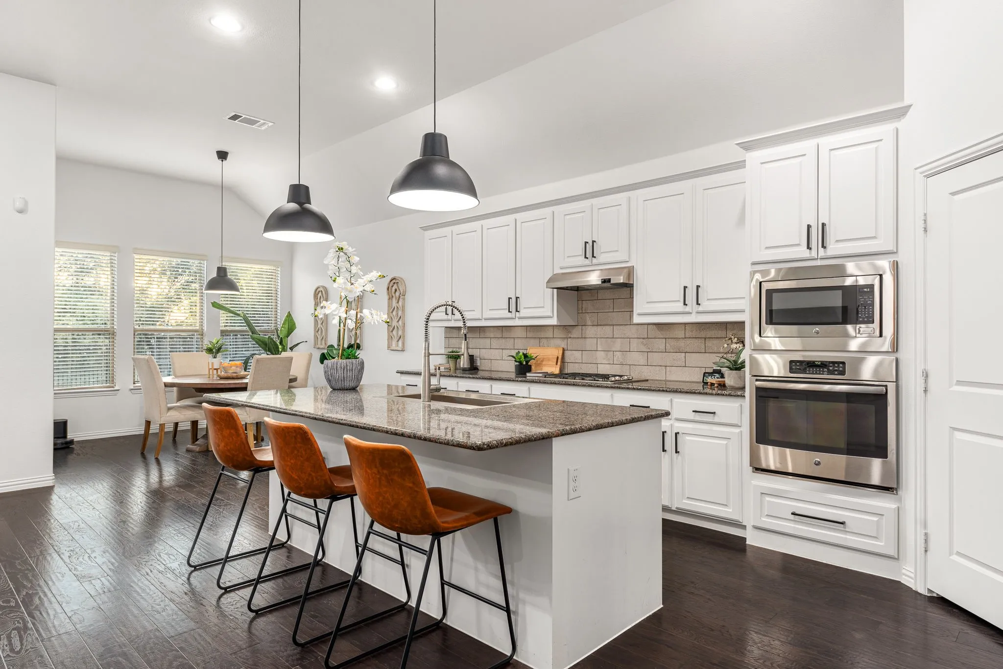 Single Family Residence For Sale in Collin County , 4405 Switchgrass Street, Celina, Texas 75009, 4 Bedroom, 3 Bathroom, 3 Garage spaces, 3,508 Sqft, built in 2016, mls#21355796, Real Estate Agent in Celina, Homes For Sale in Collin county, Homes For Sale in Celina, Realtor in Celina Texas, Real Estate Brokerage Independent Realty Texas, Luminita Cordes Realtor