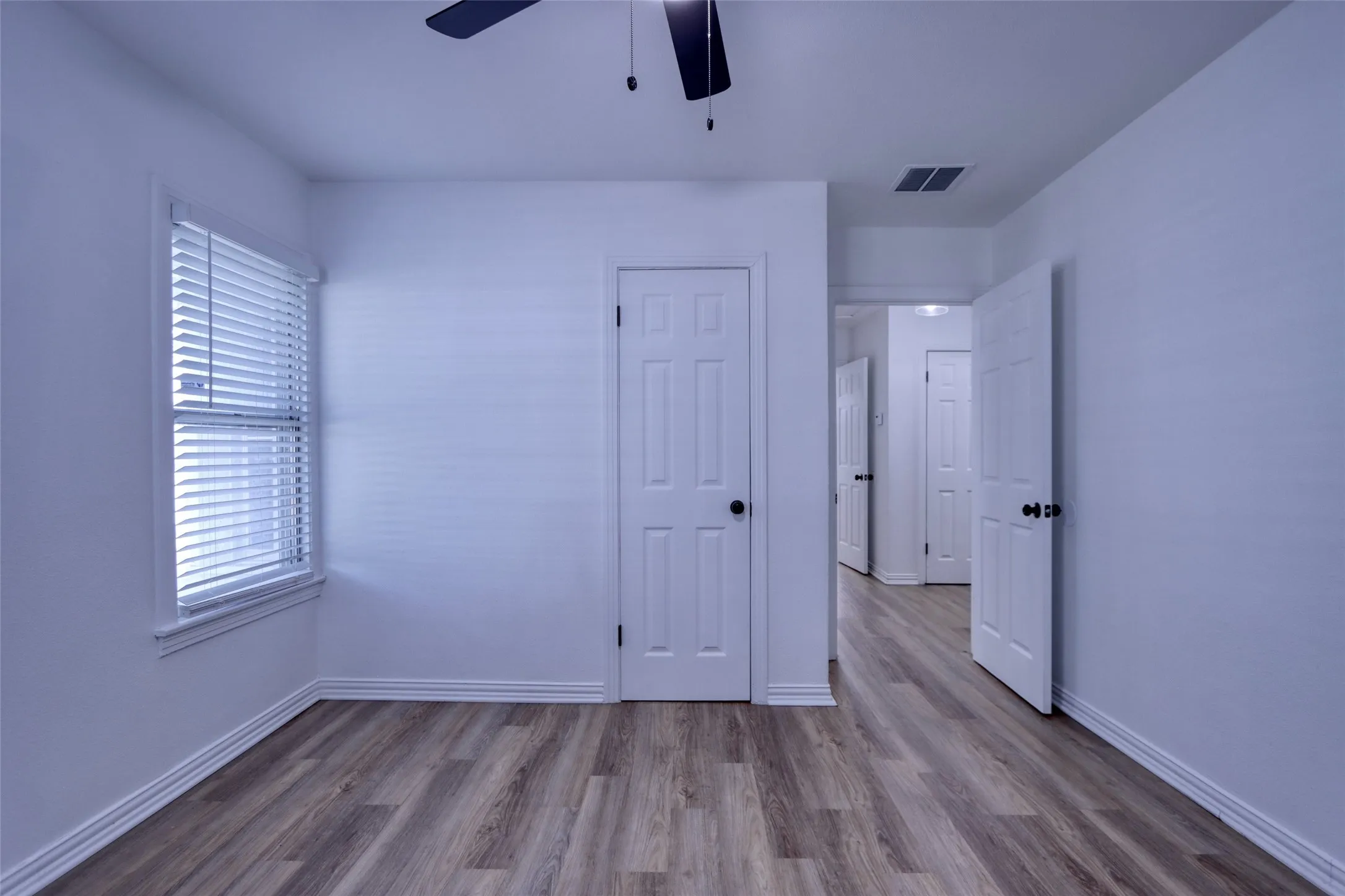 Single Family Residence For Sale in Mc Lennan County , 3420 Brook Circle, Waco, Texas 76710, 3 Bedroom, 2 Bathroom, Garage spaces, 1,607 Sqft, built in 1949, mls#21361057, Real Estate Agent in Waco, Homes For Sale in Mc Lennan county, Homes For Sale in Waco, Realtor in Waco Texas, Real Estate Brokerage Independent Realty Texas, Luminita Cordes Realtor