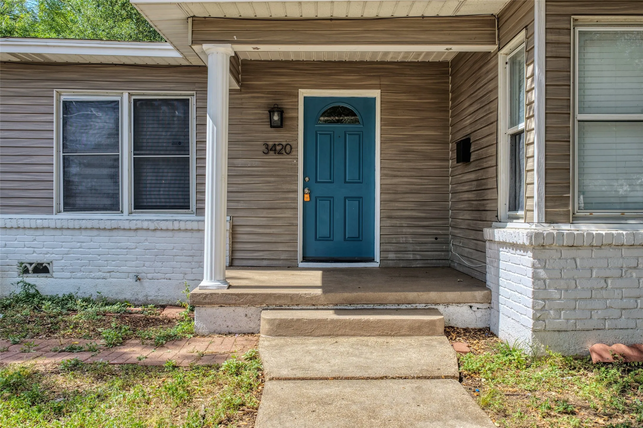 Single Family Residence For Sale in Mc Lennan County , 3420 Brook Circle, Waco, Texas 76710, 3 Bedroom, 2 Bathroom, Garage spaces, 1,607 Sqft, built in 1949, mls#21361057, Real Estate Agent in Waco, Homes For Sale in Mc Lennan county, Homes For Sale in Waco, Realtor in Waco Texas, Real Estate Brokerage Independent Realty Texas, Luminita Cordes Realtor