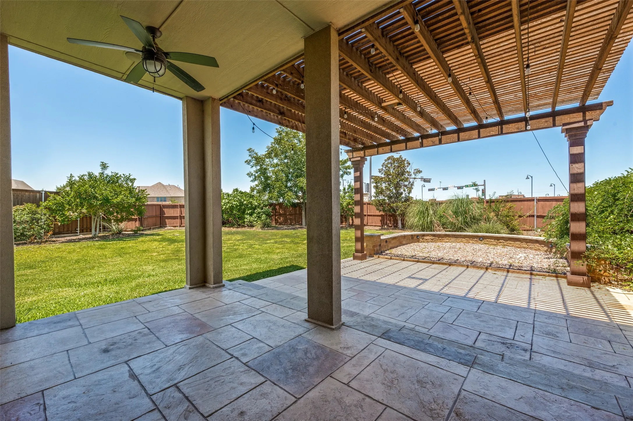 Single Family Residence For Rent in Dallas County , 2043 Loma Alta Drive, Irving, Texas 75063, 4 Bedroom, 4 Bathroom, 3 Garage spaces, 3,758 Sqft, built in 2007, mls#21361044, Real Estate Agent in Irving, Homes For Rent in Dallas county, Homes For Rent in Irving, Realtor in Irving Texas, Real Estate Brokerage Independent Realty Texas, Luminita Cordes Realtor
