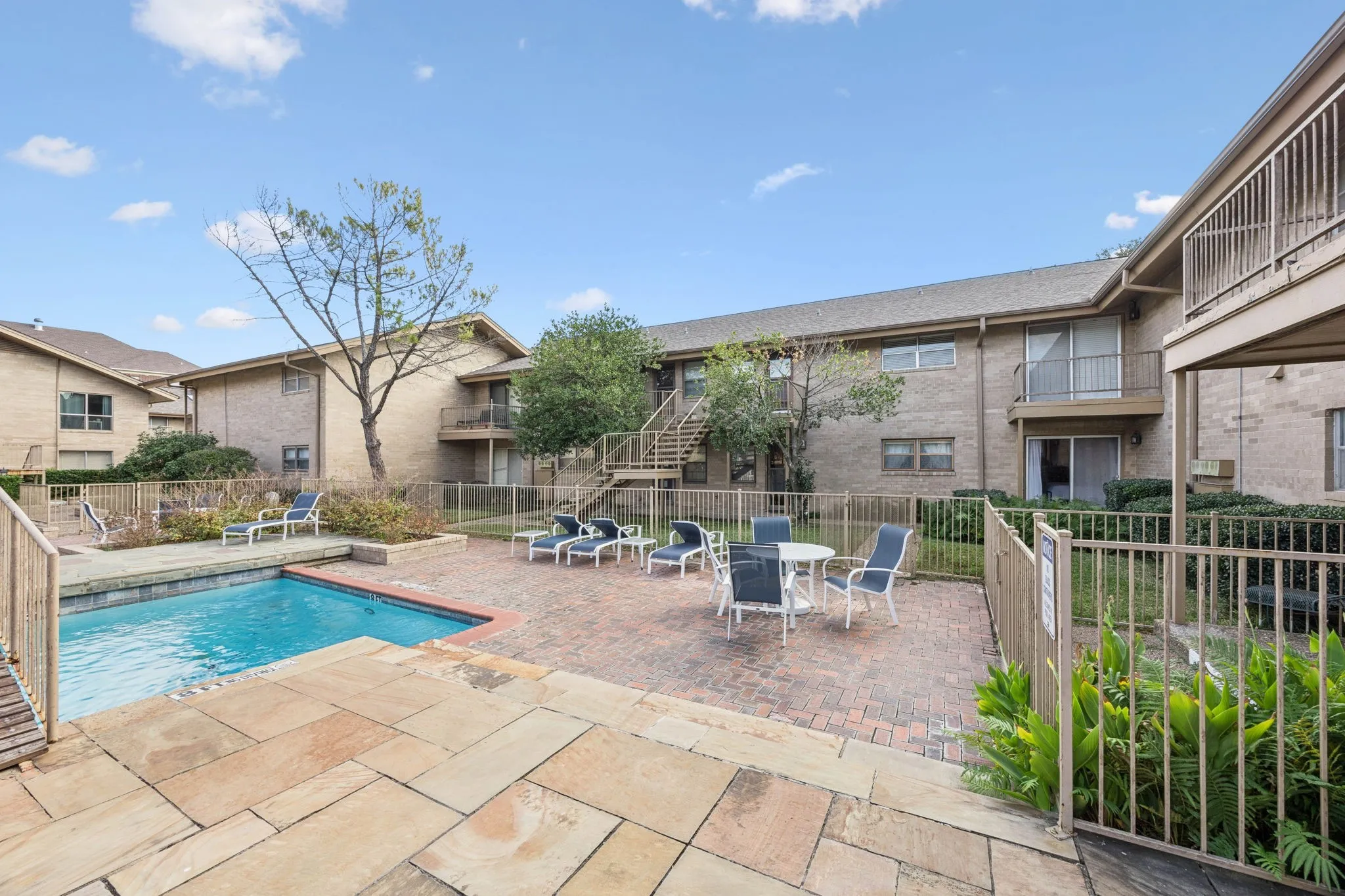 Condominium For Sale in Dallas County , 11334 Park Central Place A, Dallas, Texas 75230, 3 Bedroom, 2 Bathroom, Garage spaces, 1,391 Sqft, built in 1961, mls#21361058, Real Estate Agent in Dallas, Homes For Sale in Dallas county, Homes For Sale in Dallas, Realtor in Dallas Texas, Real Estate Brokerage Independent Realty Texas, Luminita Cordes Realtor