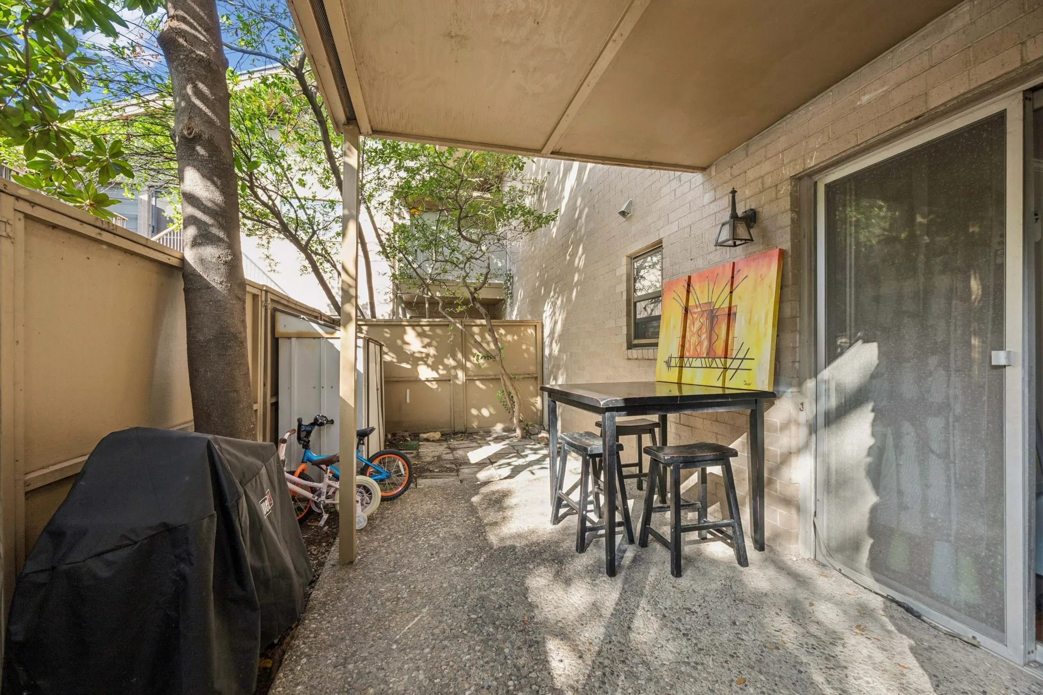 Condominium For Sale in Dallas County , 11334 Park Central Place A, Dallas, Texas 75230, 3 Bedroom, 2 Bathroom, Garage spaces, 1,391 Sqft, built in 1961, mls#21361058, Real Estate Agent in Dallas, Homes For Sale in Dallas county, Homes For Sale in Dallas, Realtor in Dallas Texas, Real Estate Brokerage Independent Realty Texas, Luminita Cordes Realtor