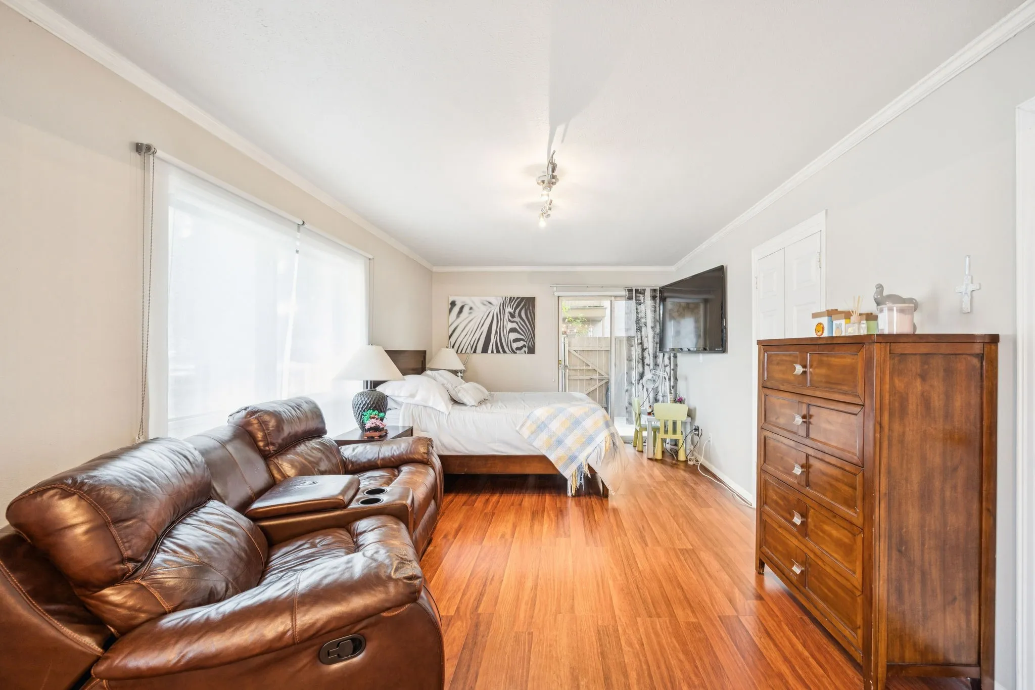 Condominium For Sale in Dallas County , 11334 Park Central Place A, Dallas, Texas 75230, 3 Bedroom, 2 Bathroom, Garage spaces, 1,391 Sqft, built in 1961, mls#21361058, Real Estate Agent in Dallas, Homes For Sale in Dallas county, Homes For Sale in Dallas, Realtor in Dallas Texas, Real Estate Brokerage Independent Realty Texas, Luminita Cordes Realtor