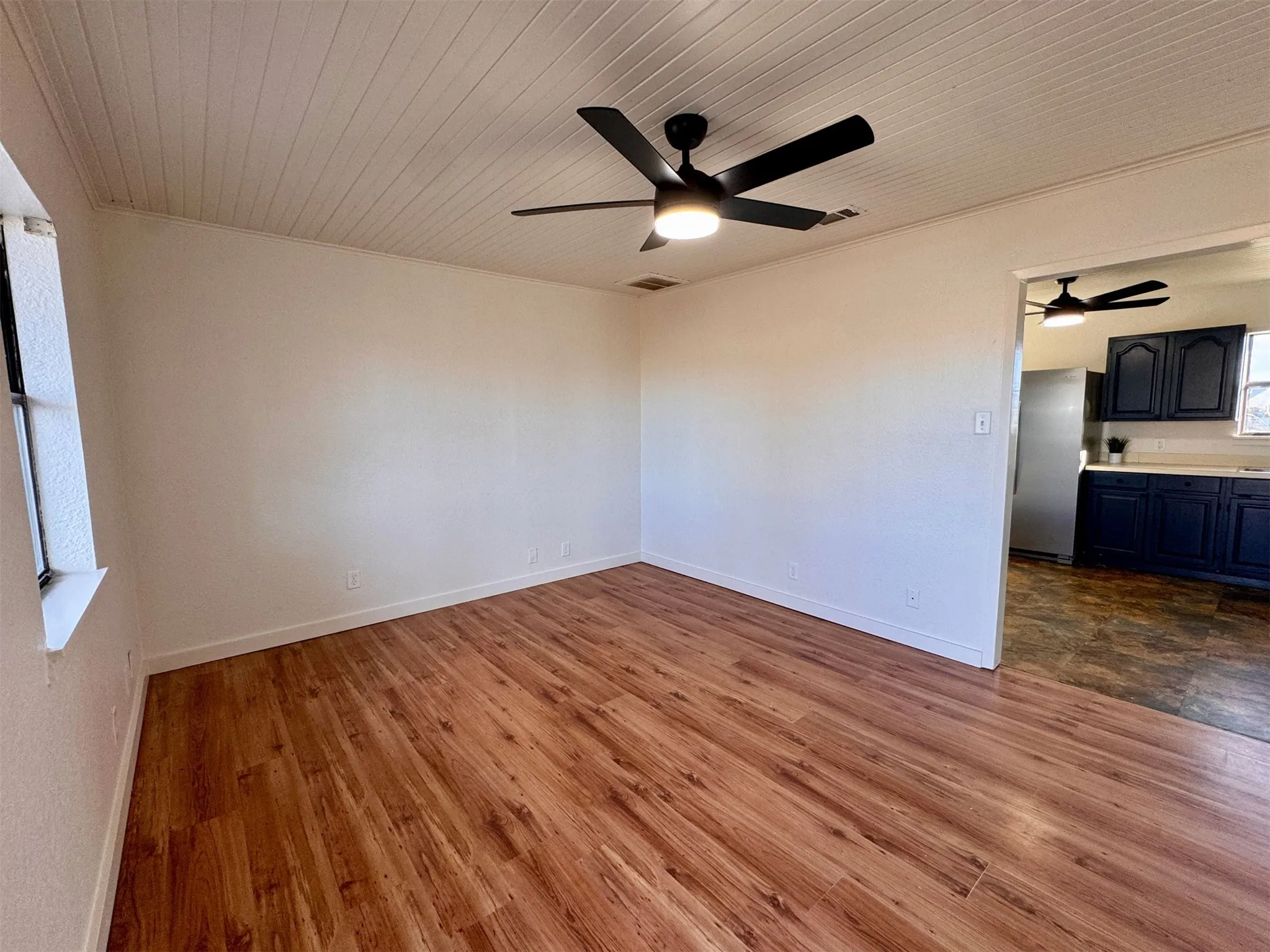 Single Family Residence For Sale in Wise County , 207 County Road 3214, Bridgeport, Texas 76426, 4 Bedroom, 2 Bathroom, Garage spaces, 1,809 Sqft, built in 1993, mls#21359834, Real Estate Agent in Bridgeport, Homes For Sale in Wise county, Homes For Sale in Bridgeport, Realtor in Bridgeport Texas, Real Estate Brokerage Independent Realty Texas, Luminita Cordes Realtor
