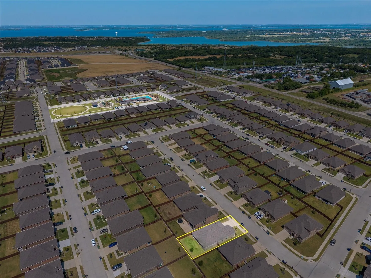 Single Family Residence For Rent in Collin County , 772 Soar Sky Way, Lavon, Texas 75166, 4 Bedroom, 2 Bathroom, 2 Garage spaces, 1,861 Sqft, built in 2023, mls#21361063, Real Estate Agent in Lavon, Homes For Rent in Collin county, Homes For Rent in Lavon, Realtor in Lavon Texas, Real Estate Brokerage Independent Realty Texas, Luminita Cordes Realtor