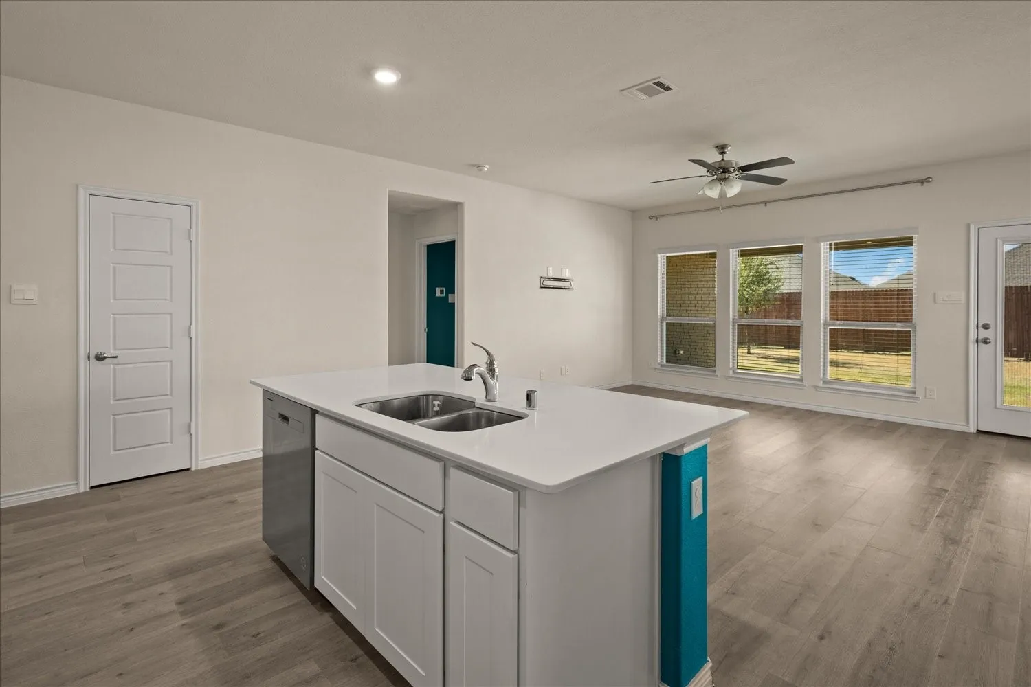 Single Family Residence For Rent in Collin County , 772 Soar Sky Way, Lavon, Texas 75166, 4 Bedroom, 2 Bathroom, 2 Garage spaces, 1,861 Sqft, built in 2023, mls#21361063, Real Estate Agent in Lavon, Homes For Rent in Collin county, Homes For Rent in Lavon, Realtor in Lavon Texas, Real Estate Brokerage Independent Realty Texas, Luminita Cordes Realtor