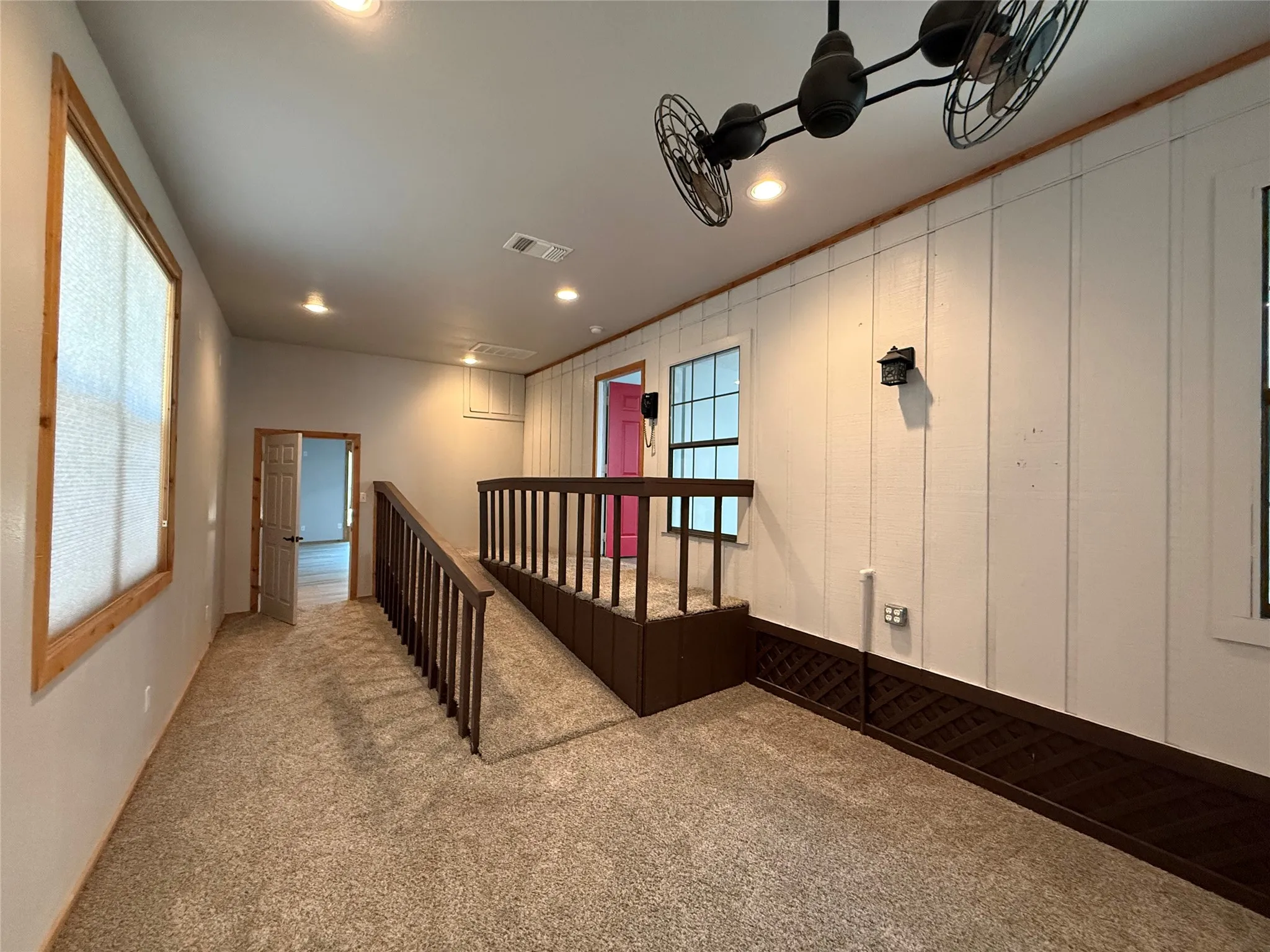 Single Family Residence For Sale in Wise County , 293 County Road 4773, Boyd, Texas 76023, 3 Bedroom, 3 Bathroom, 2 Garage spaces, 2,372 Sqft, built in 1985, mls#21361013, Real Estate Agent in Boyd, Homes For Sale in Wise county, Homes For Sale in Boyd, Realtor in Boyd Texas, Real Estate Brokerage Independent Realty Texas, Luminita Cordes Realtor