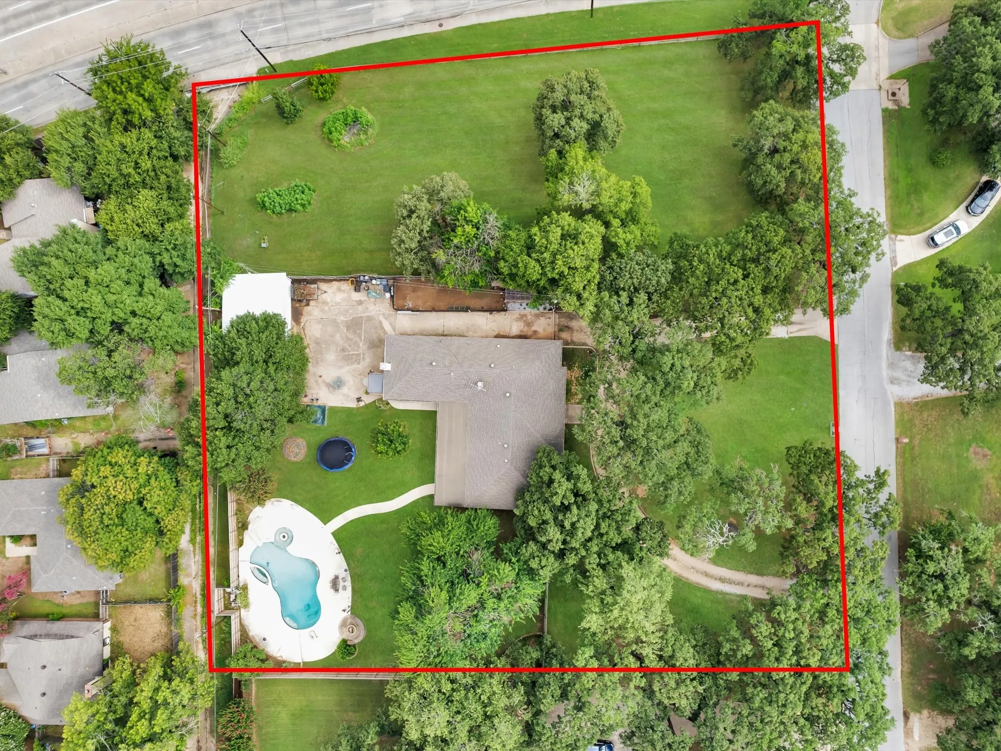 Single Family Residence For Sale in Tarrant County , 6004 Ken Avenue, Arlington, Texas 76001, 4 Bedroom, 3 Bathroom, 2 Garage spaces, 2,814 Sqft, built in 1971, Price $767,000, mls#21361081, Real Estate Agent in Arlington, Homes For Sale in Tarrant county, Homes For Sale in Arlington, Realtor in Arlington Texas, Real Estate Brokerage Independent Realty Texas, Luminita Cordes Realtor