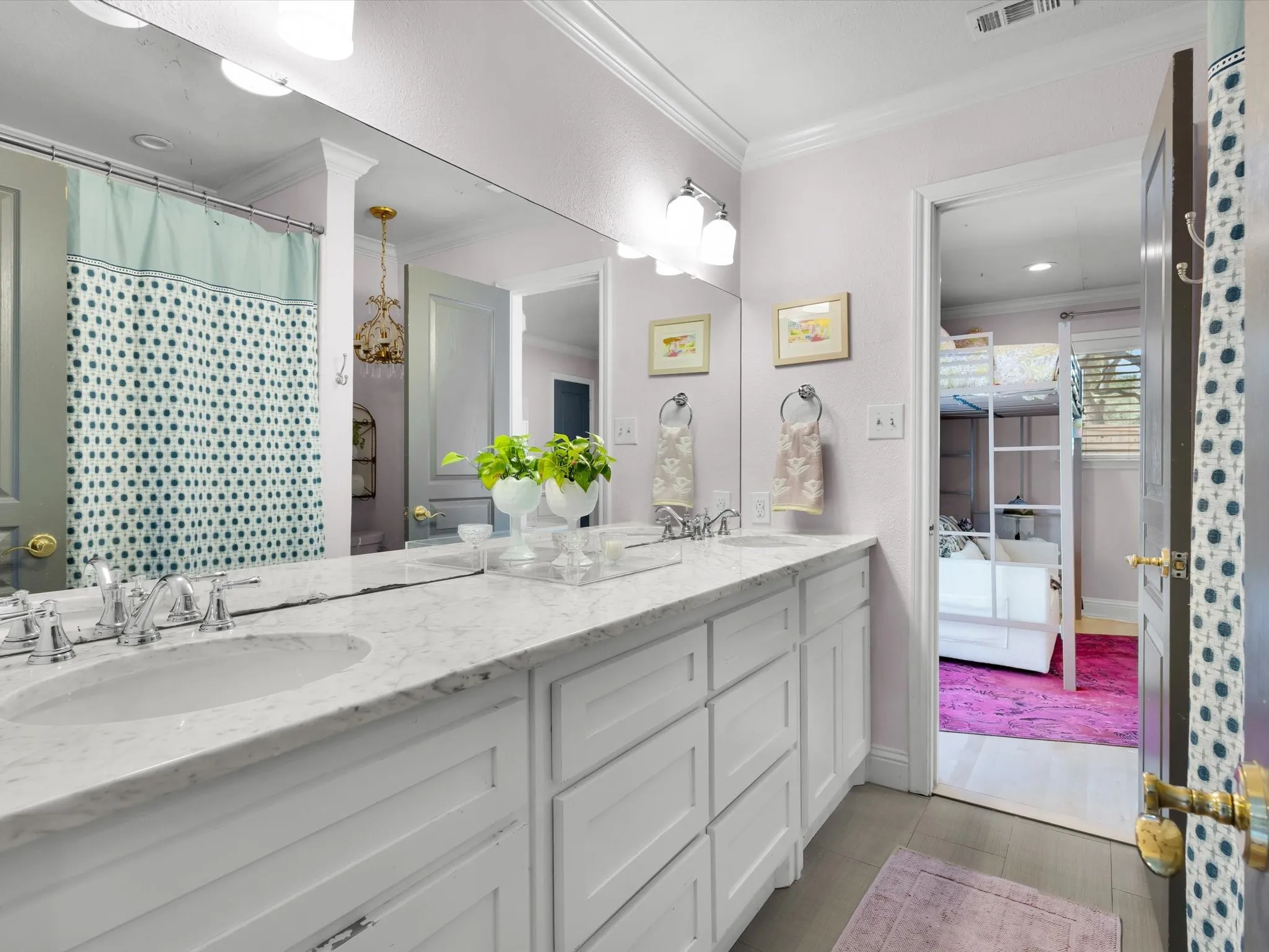 Single Family Residence For Sale in Tarrant County , 6004 Ken Avenue, Arlington, Texas 76001, 4 Bedroom, 3 Bathroom, 2 Garage spaces, 2,814 Sqft, built in 1971, Price $767,000, mls#21361081, Real Estate Agent in Arlington, Homes For Sale in Tarrant county, Homes For Sale in Arlington, Realtor in Arlington Texas, Real Estate Brokerage Independent Realty Texas, Luminita Cordes Realtor