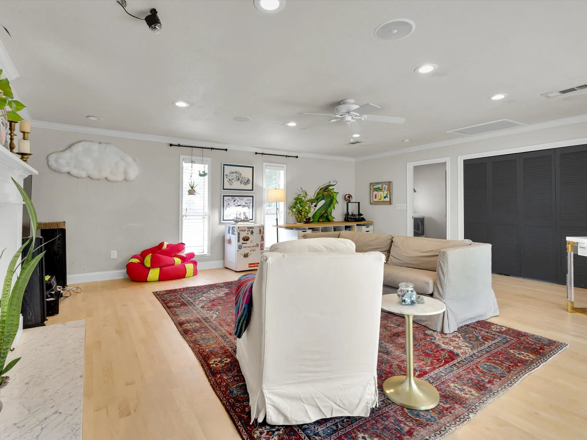 Single Family Residence For Sale in Tarrant County , 6004 Ken Avenue, Arlington, Texas 76001, 4 Bedroom, 3 Bathroom, 2 Garage spaces, 2,814 Sqft, built in 1971, Price $767,000, mls#21361081, Real Estate Agent in Arlington, Homes For Sale in Tarrant county, Homes For Sale in Arlington, Realtor in Arlington Texas, Real Estate Brokerage Independent Realty Texas, Luminita Cordes Realtor
