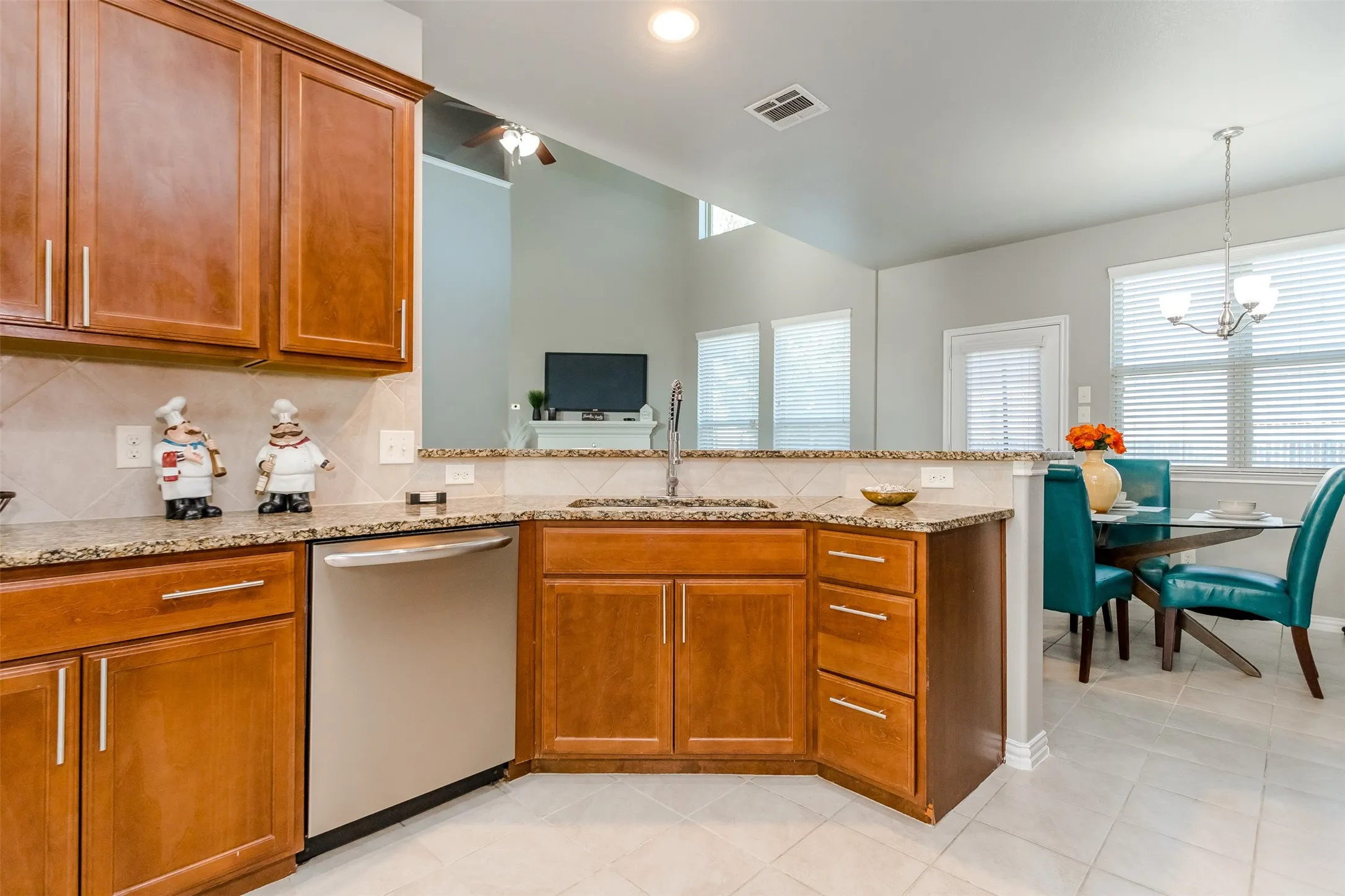 Single Family Residence For Sale in Collin County , 3504 Van Zandt Road, Melissa, Texas 75454, 4 Bedroom, 3 Bathroom, 2 Garage spaces, 2,476 Sqft, built in 2016, mls#21360827, Real Estate Agent in Melissa, Homes For Sale in Collin county, Homes For Sale in Melissa, Realtor in Melissa Texas, Real Estate Brokerage Independent Realty Texas, Luminita Cordes Realtor