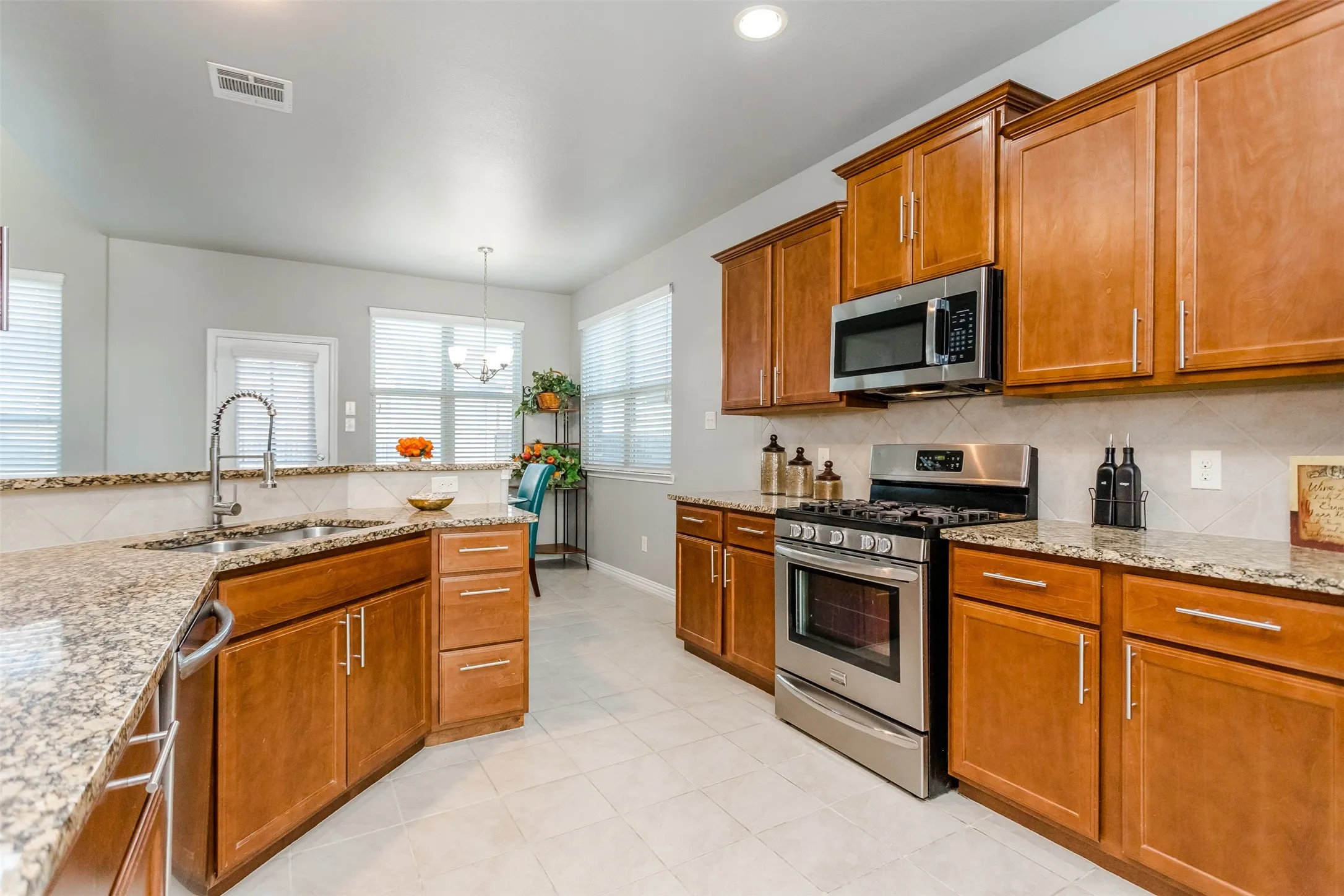 Single Family Residence For Sale in Collin County , 3504 Van Zandt Road, Melissa, Texas 75454, 4 Bedroom, 3 Bathroom, 2 Garage spaces, 2,476 Sqft, built in 2016, mls#21360827, Real Estate Agent in Melissa, Homes For Sale in Collin county, Homes For Sale in Melissa, Realtor in Melissa Texas, Real Estate Brokerage Independent Realty Texas, Luminita Cordes Realtor