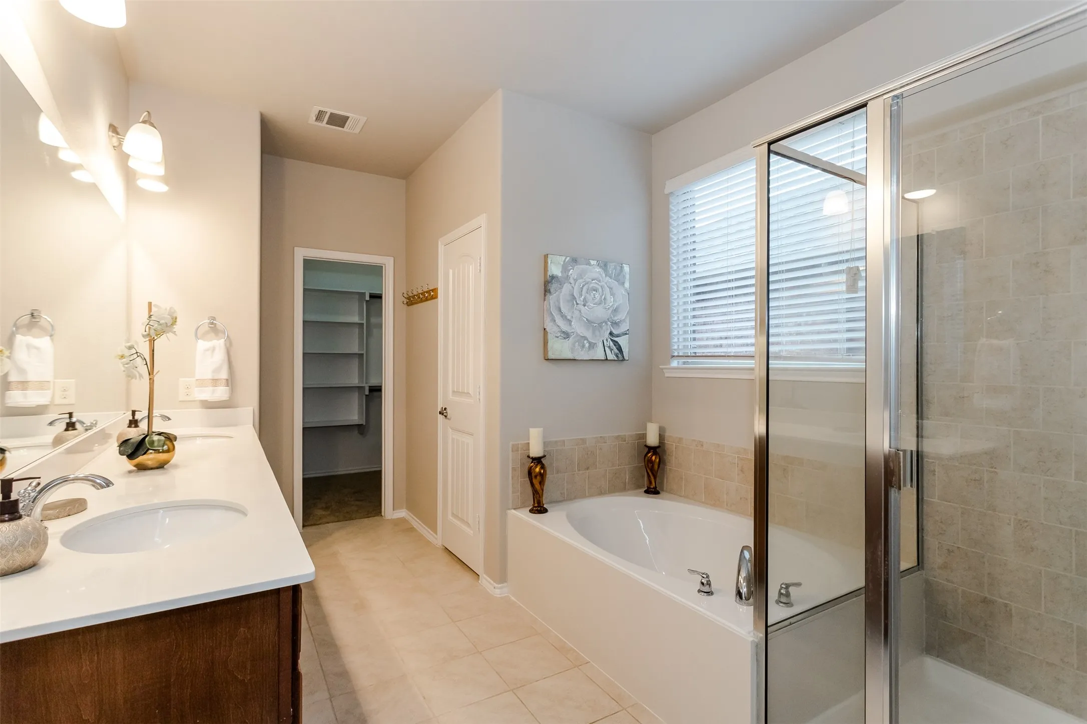 Single Family Residence For Sale in Collin County , 3504 Van Zandt Road, Melissa, Texas 75454, 4 Bedroom, 3 Bathroom, 2 Garage spaces, 2,476 Sqft, built in 2016, mls#21360827, Real Estate Agent in Melissa, Homes For Sale in Collin county, Homes For Sale in Melissa, Realtor in Melissa Texas, Real Estate Brokerage Independent Realty Texas, Luminita Cordes Realtor