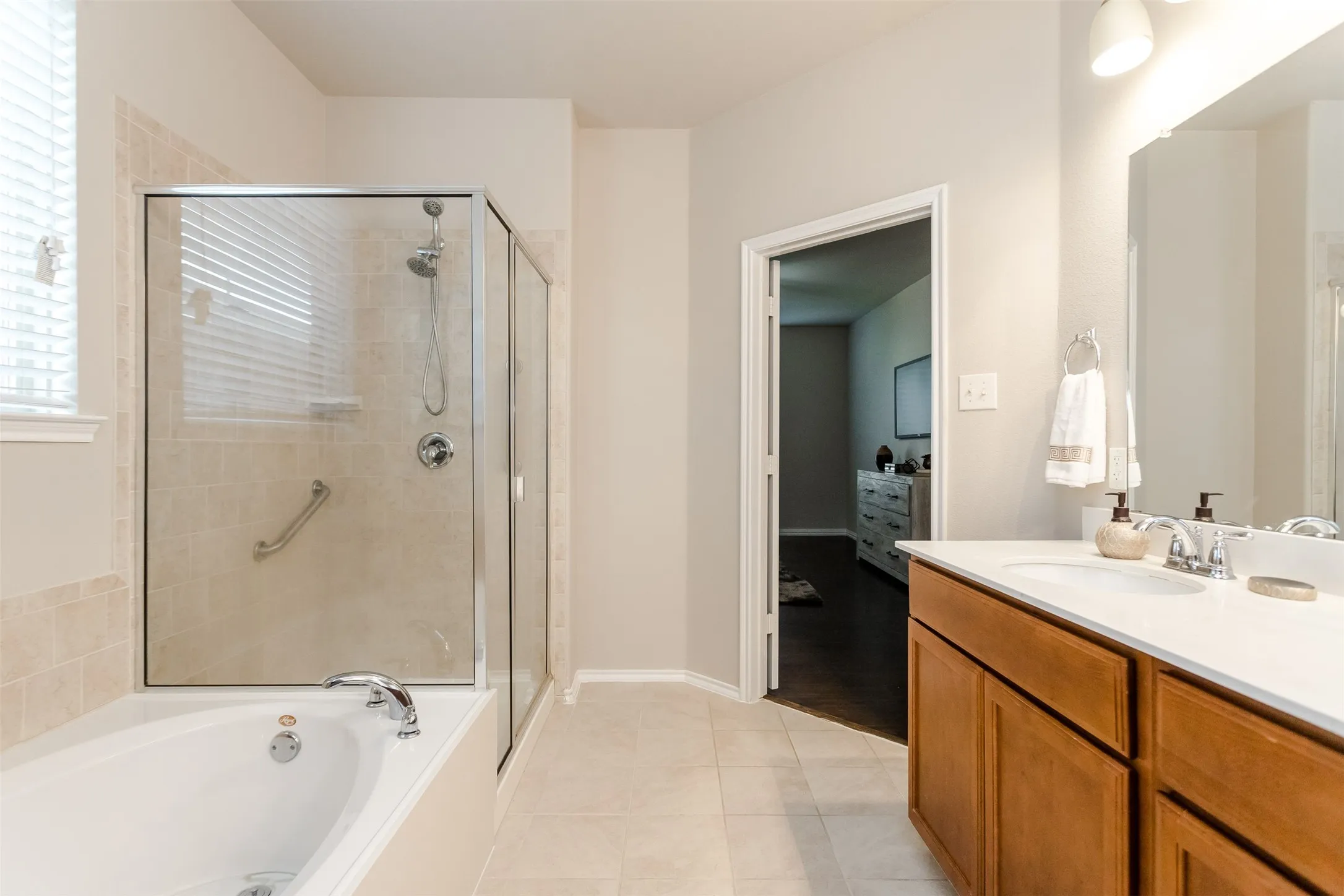 Single Family Residence For Sale in Collin County , 3504 Van Zandt Road, Melissa, Texas 75454, 4 Bedroom, 3 Bathroom, 2 Garage spaces, 2,476 Sqft, built in 2016, mls#21360827, Real Estate Agent in Melissa, Homes For Sale in Collin county, Homes For Sale in Melissa, Realtor in Melissa Texas, Real Estate Brokerage Independent Realty Texas, Luminita Cordes Realtor
