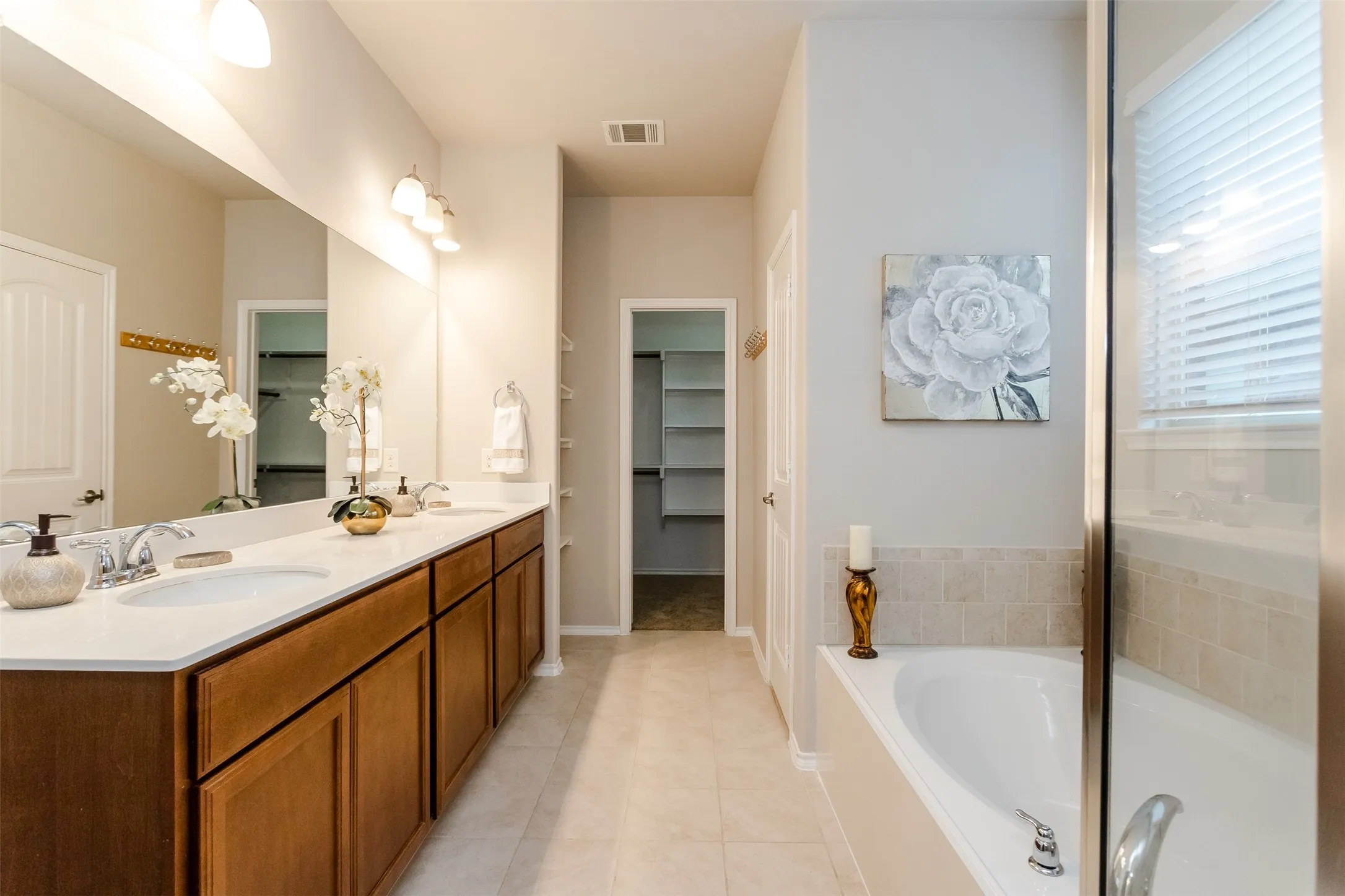 Single Family Residence For Sale in Collin County , 3504 Van Zandt Road, Melissa, Texas 75454, 4 Bedroom, 3 Bathroom, 2 Garage spaces, 2,476 Sqft, built in 2016, mls#21360827, Real Estate Agent in Melissa, Homes For Sale in Collin county, Homes For Sale in Melissa, Realtor in Melissa Texas, Real Estate Brokerage Independent Realty Texas, Luminita Cordes Realtor