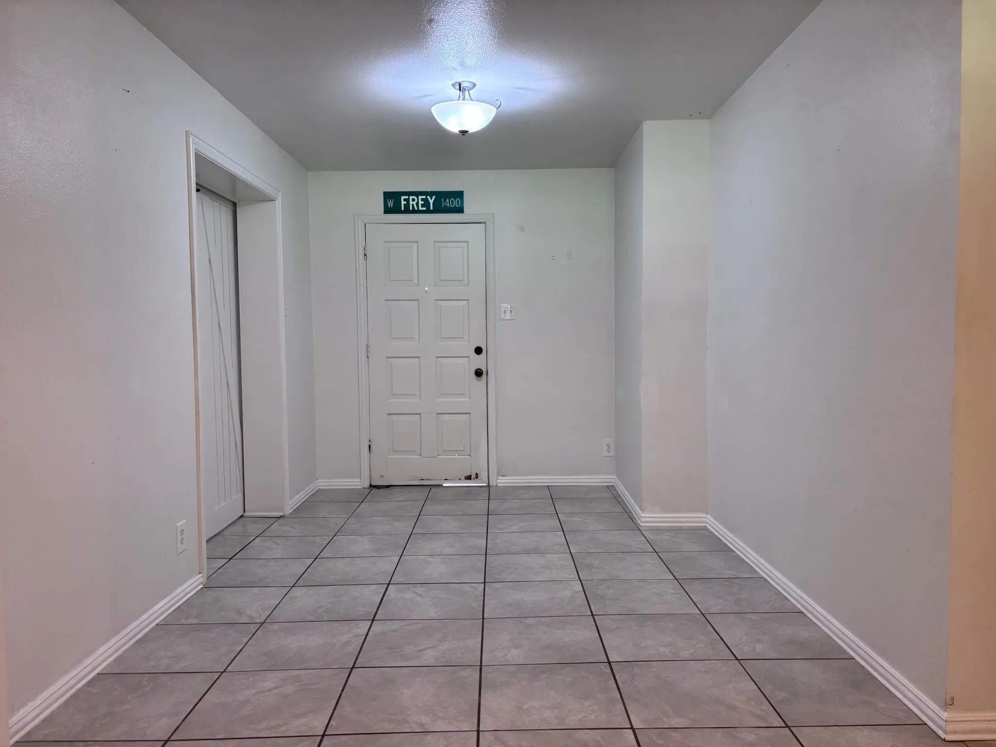 Duplex For Sale in Erath County , 290 N Barker Street, Stephenville, Texas 76401, 6 Bedroom, 3 Bathroom, Garage spaces, 0 Sqft, built in 1968, mls#21360191, Real Estate Agent in Stephenville, Homes For Sale in Erath county, Homes For Sale in Stephenville, Realtor in Stephenville Texas, Real Estate Brokerage Independent Realty Texas, Luminita Cordes Realtor