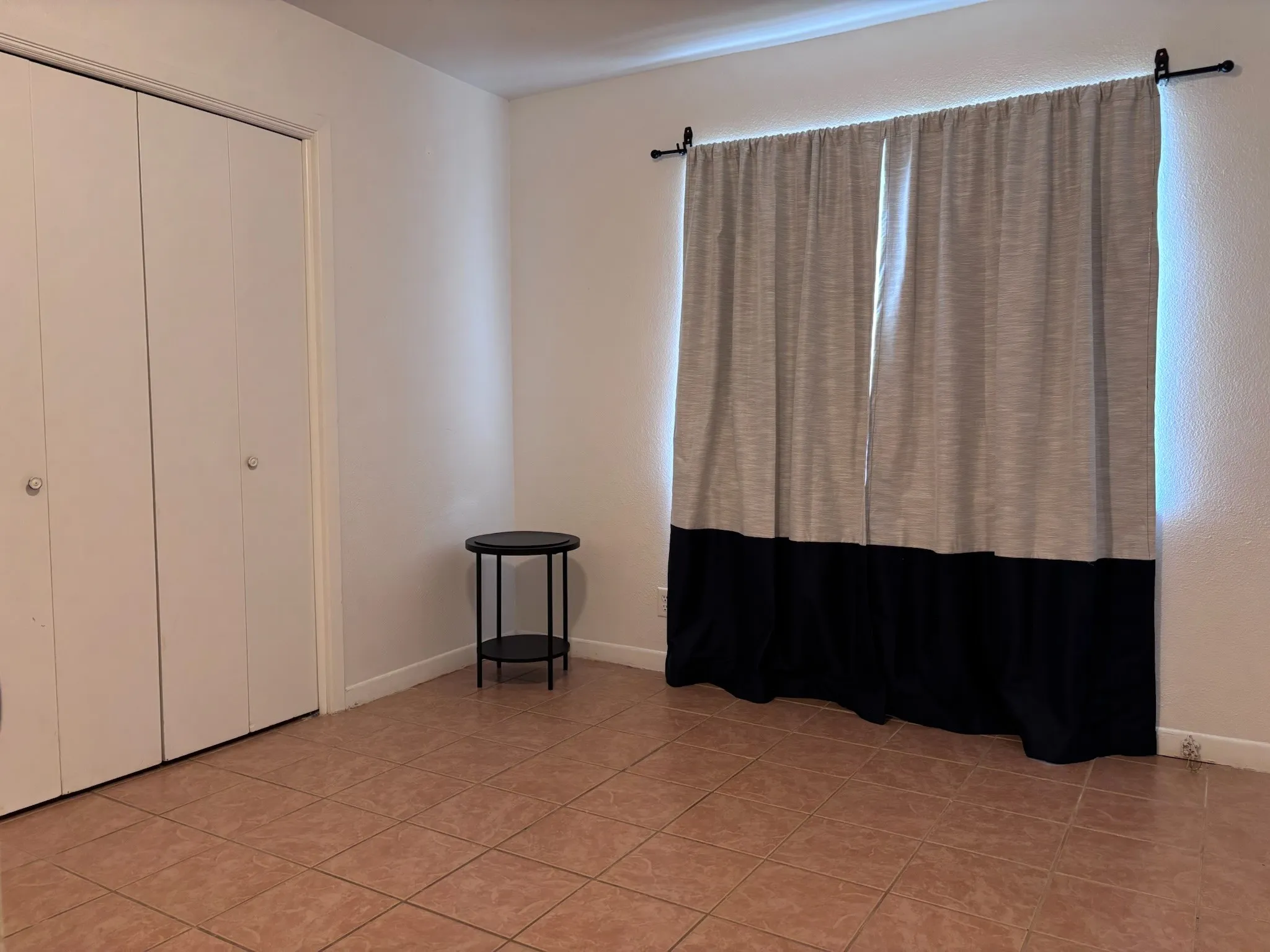 Duplex For Sale in Erath County , 290 N Barker Street, Stephenville, Texas 76401, 6 Bedroom, 3 Bathroom, Garage spaces, 0 Sqft, built in 1968, mls#21360191, Real Estate Agent in Stephenville, Homes For Sale in Erath county, Homes For Sale in Stephenville, Realtor in Stephenville Texas, Real Estate Brokerage Independent Realty Texas, Luminita Cordes Realtor