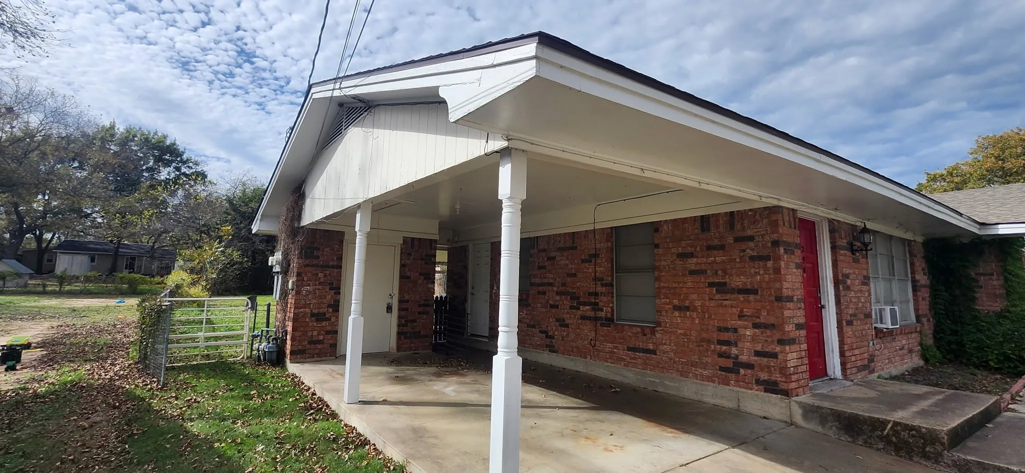 290 N Barker
