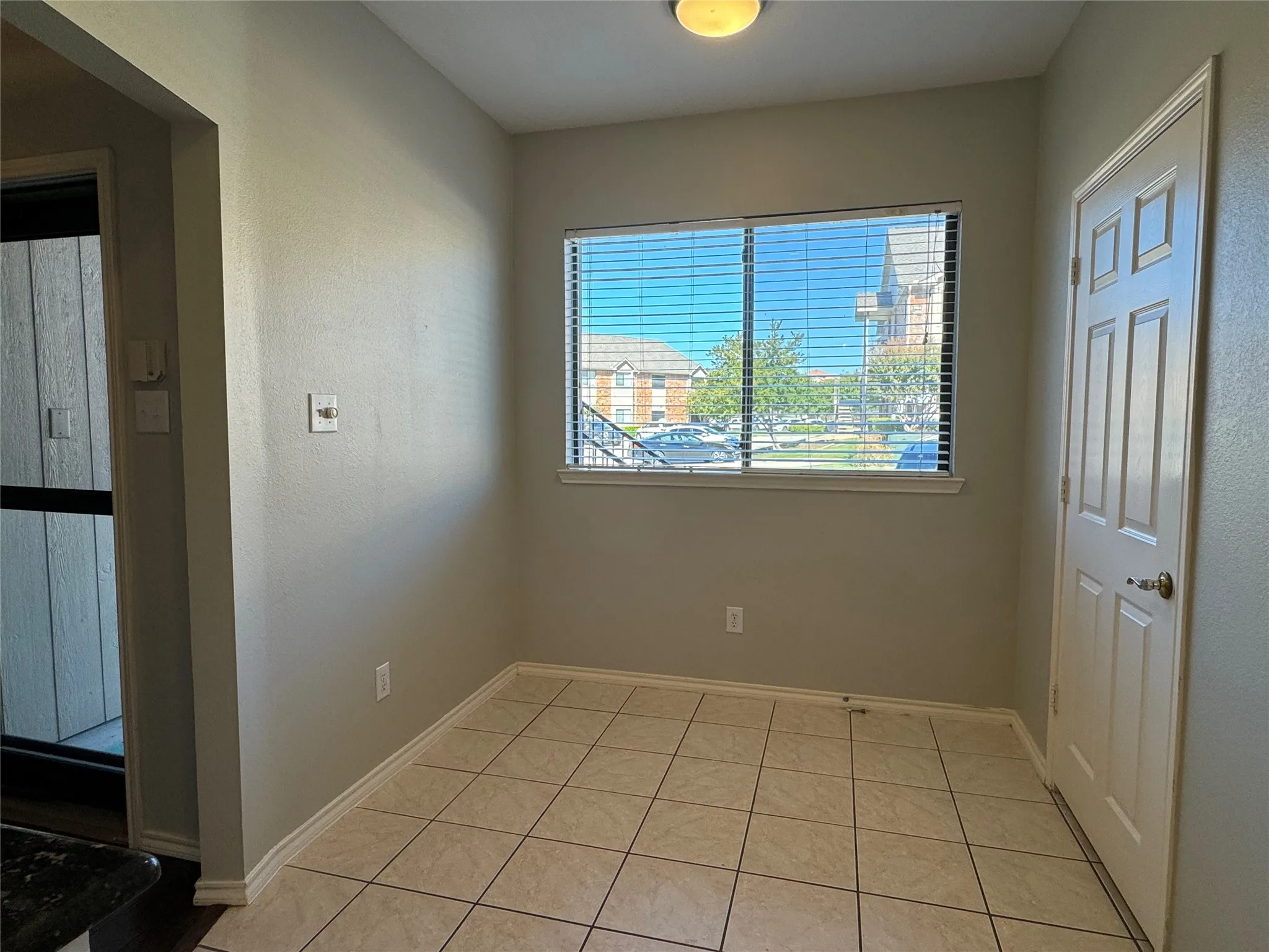 Condominium For Rent in Rockwall County , 2026 Signal Ridge Place, Rockwall, Texas 75032, 2 Bedroom, 2 Bathroom, Garage spaces, 1,262 Sqft, built in 1999, Price $1,900, mls#21360016, Real Estate Agent in Rockwall, Homes For Rent in Rockwall county, Homes For Rent in Rockwall, Realtor in Rockwall Texas, Real Estate Brokerage Independent Realty Texas, Luminita Cordes Realtor