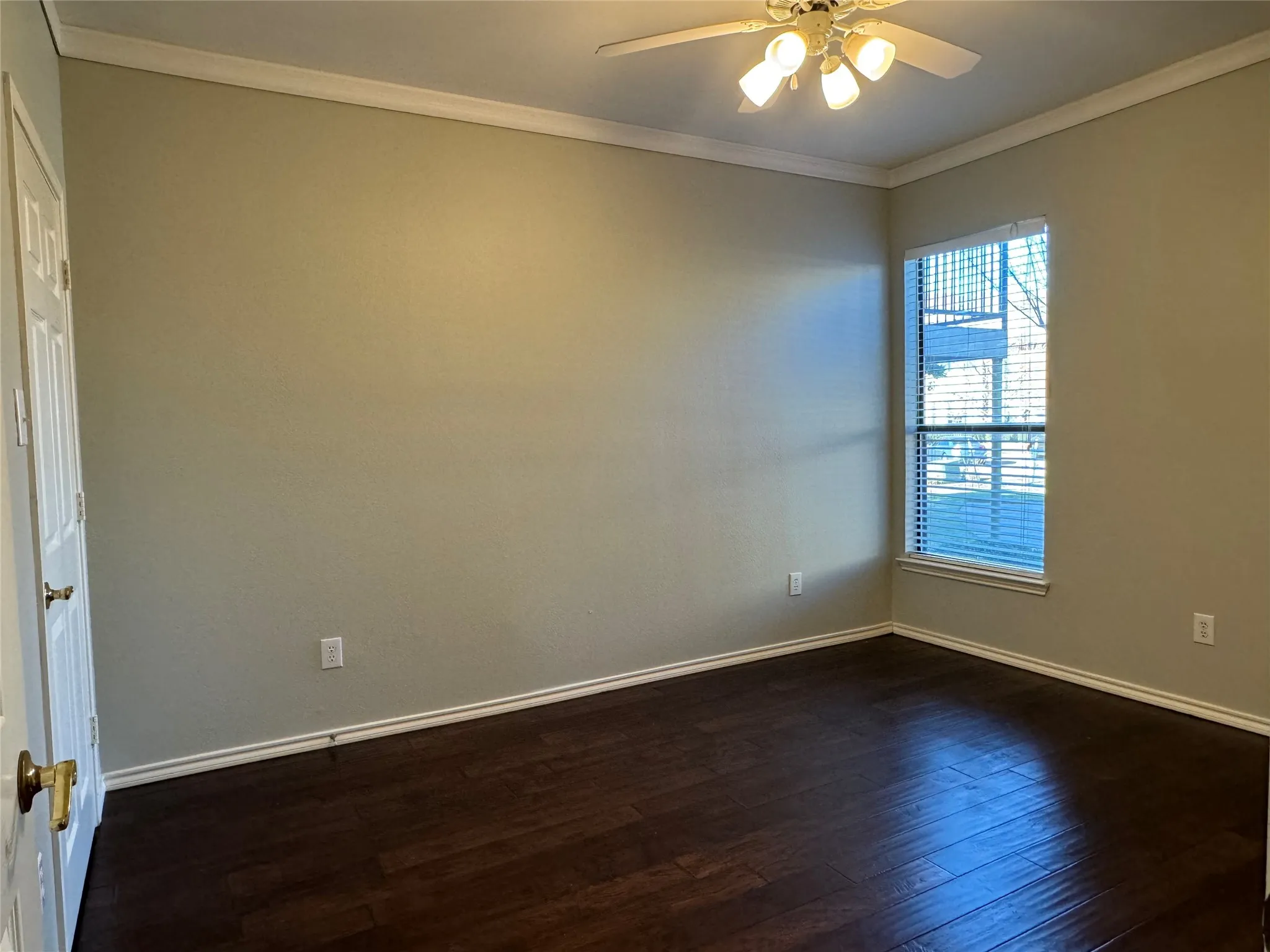 2nd Bedroom, Ensuite Bath