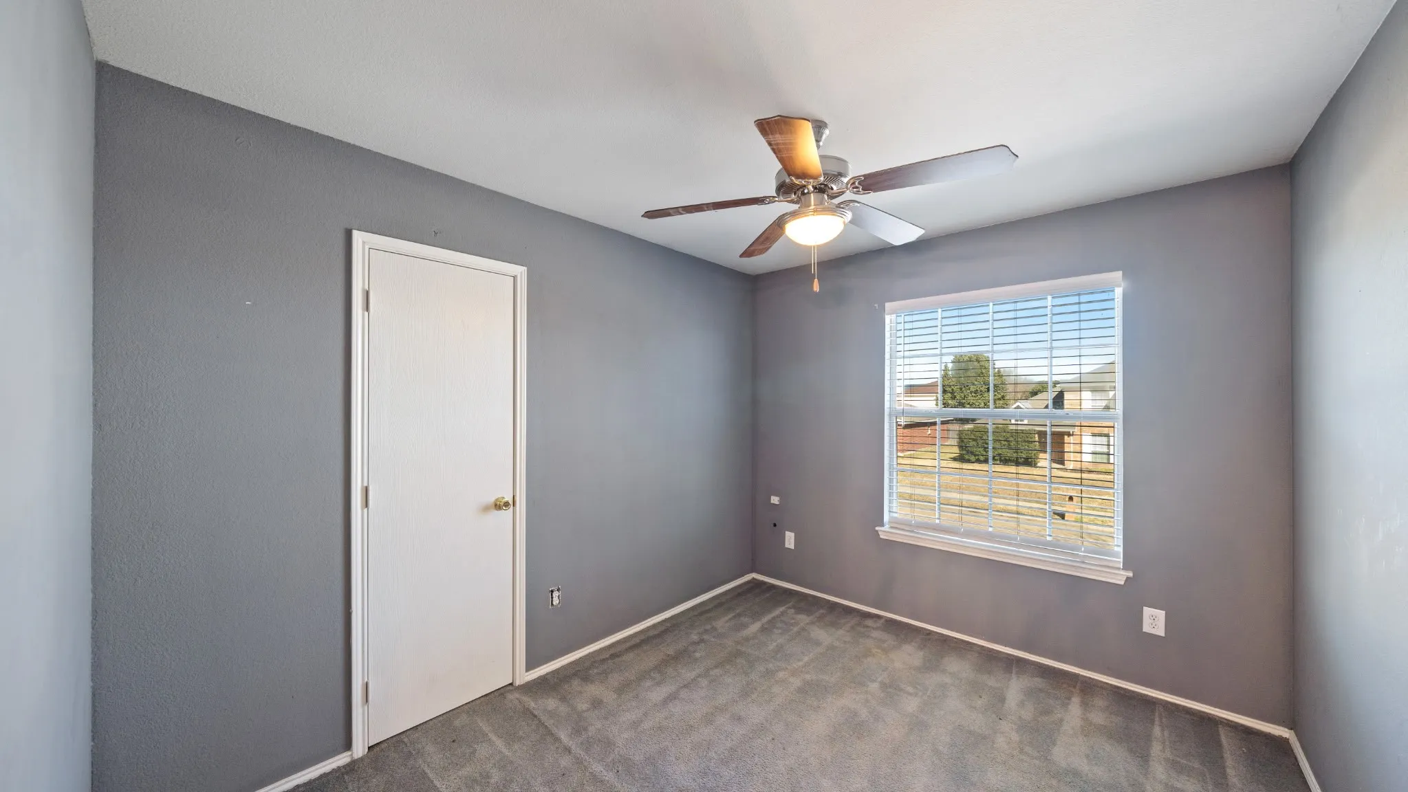 Single Family Residence For Sale in Kaufman County , 109 Angelina Drive, Crandall, Texas 75114, 4 Bedroom, 3 Bathroom, 2 Garage spaces, 2,204 Sqft, built in 2003, mls#21357236, Real Estate Agent in Crandall, Homes For Sale in Kaufman county, Homes For Sale in Crandall, Realtor in Crandall Texas, Real Estate Brokerage Independent Realty Texas, Luminita Cordes Realtor