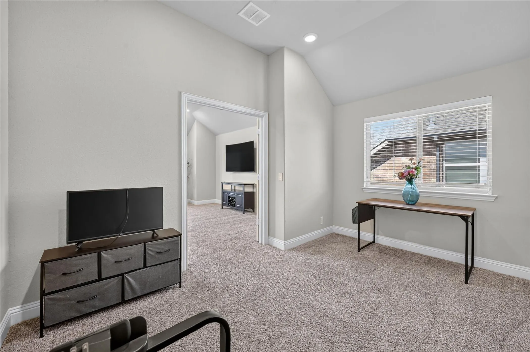 Single Family Residence For Sale in Tarrant County , 316 Jernigan Drive, Euless, Texas 76040, 4 Bedroom, 4 Bathroom, 3 Garage spaces, 3,114 Sqft, built in 2018, mls#21361074, Real Estate Agent in Euless, Homes For Sale in Tarrant county, Homes For Sale in Euless, Realtor in Euless Texas, Real Estate Brokerage Independent Realty Texas, Luminita Cordes Realtor