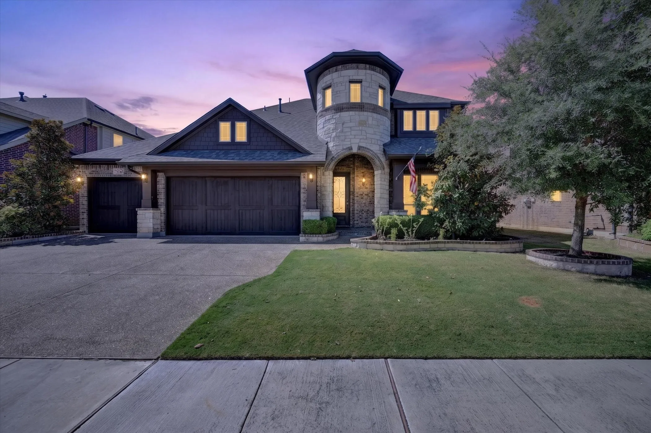 Single Family Residence For Sale in Tarrant County , 316 Jernigan Drive, Euless, Texas 76040, 4 Bedroom, 4 Bathroom, 3 Garage spaces, 3,114 Sqft, built in 2018, mls#21361074, Real Estate Agent in Euless, Homes For Sale in Tarrant county, Homes For Sale in Euless, Realtor in Euless Texas, Real Estate Brokerage Independent Realty Texas, Luminita Cordes Realtor