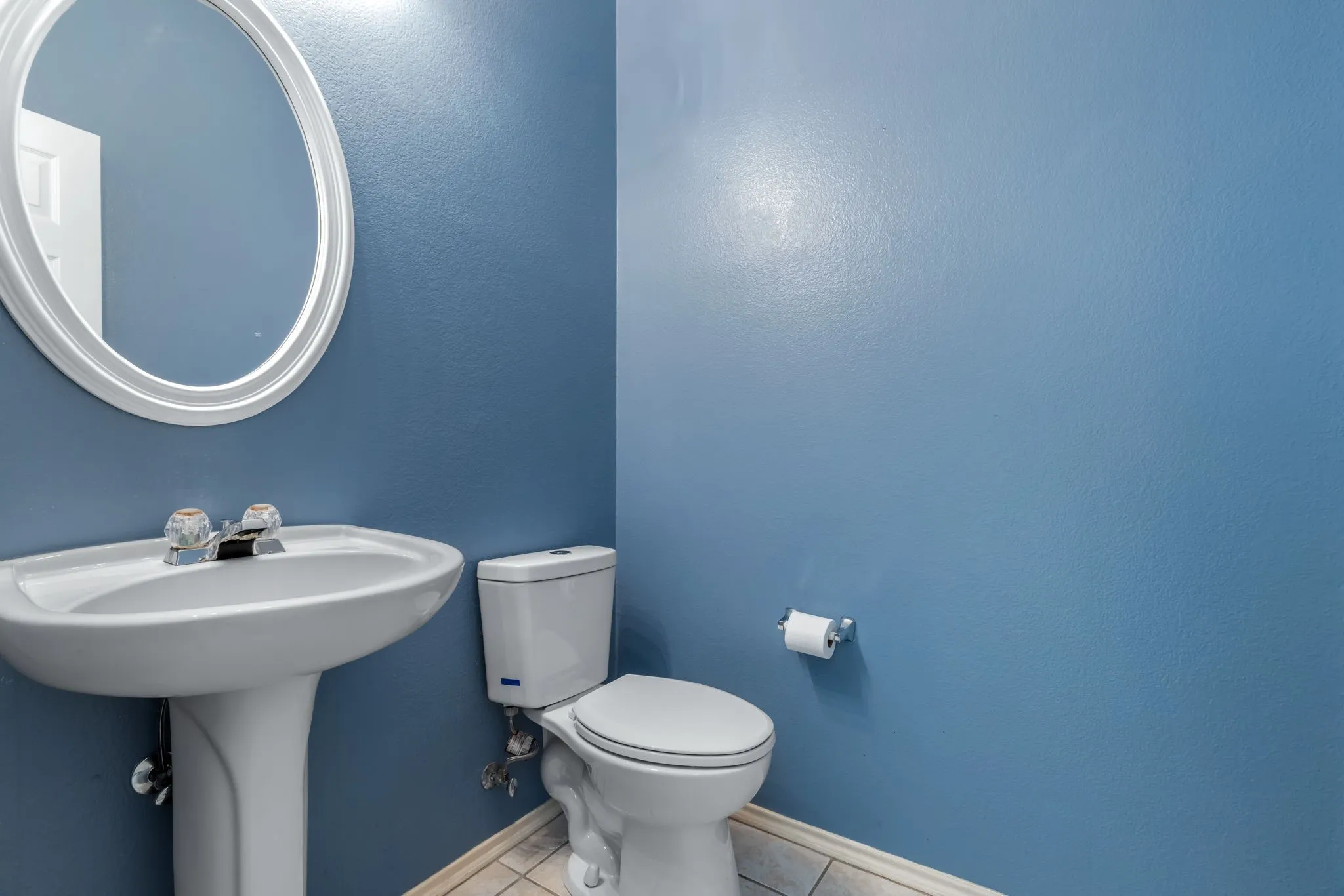 Townhouse For Sale in Collin County , 9901 Rockwall Road, Plano, Texas 75025, 3 Bedroom, 3 Bathroom, 2 Garage spaces, 1,597 Sqft, built in 2003, mls#21348561, Real Estate Agent in Plano, Homes For Sale in Collin county, Homes For Sale in Plano, Realtor in Plano Texas, Real Estate Brokerage Independent Realty Texas, Luminita Cordes Realtor