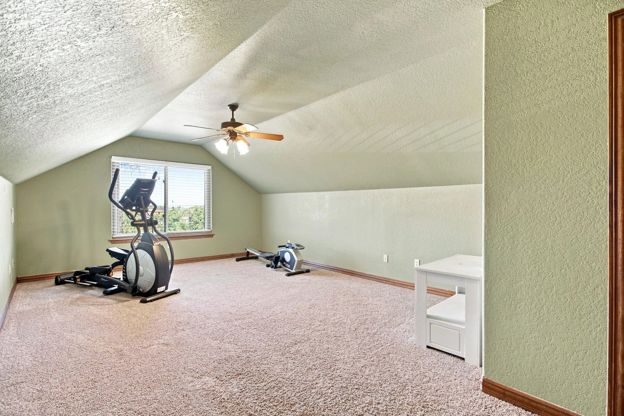 Single Family Residence For Sale in Palo Pinto County , 4350 Village Bend Road, Mineral Wells, Texas 76067, 4 Bedroom, 4 Bathroom, 3 Garage spaces, 3,787 Sqft, built in 2001, Price $1,450,000, mls#21361041, Real Estate Agent in Mineral Wells, Homes For Sale in Palo Pinto county, Homes For Sale in Mineral Wells, Realtor in Mineral Wells Texas, Real Estate Brokerage Independent Realty Texas, Luminita Cordes Realtor
