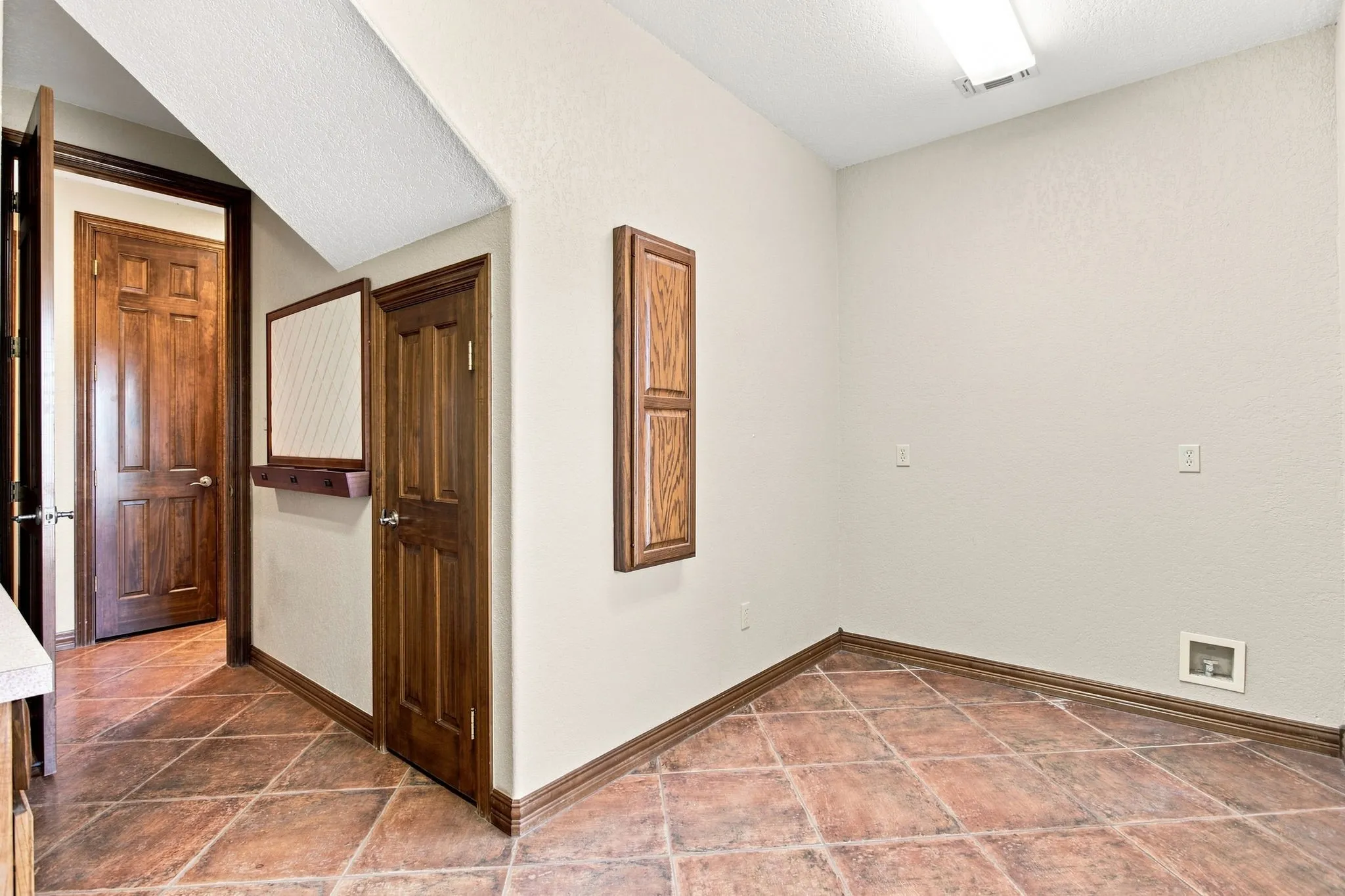 Single Family Residence For Sale in Palo Pinto County , 4350 Village Bend Road, Mineral Wells, Texas 76067, 4 Bedroom, 4 Bathroom, 3 Garage spaces, 3,787 Sqft, built in 2001, Price $1,450,000, mls#21361041, Real Estate Agent in Mineral Wells, Homes For Sale in Palo Pinto county, Homes For Sale in Mineral Wells, Realtor in Mineral Wells Texas, Real Estate Brokerage Independent Realty Texas, Luminita Cordes Realtor
