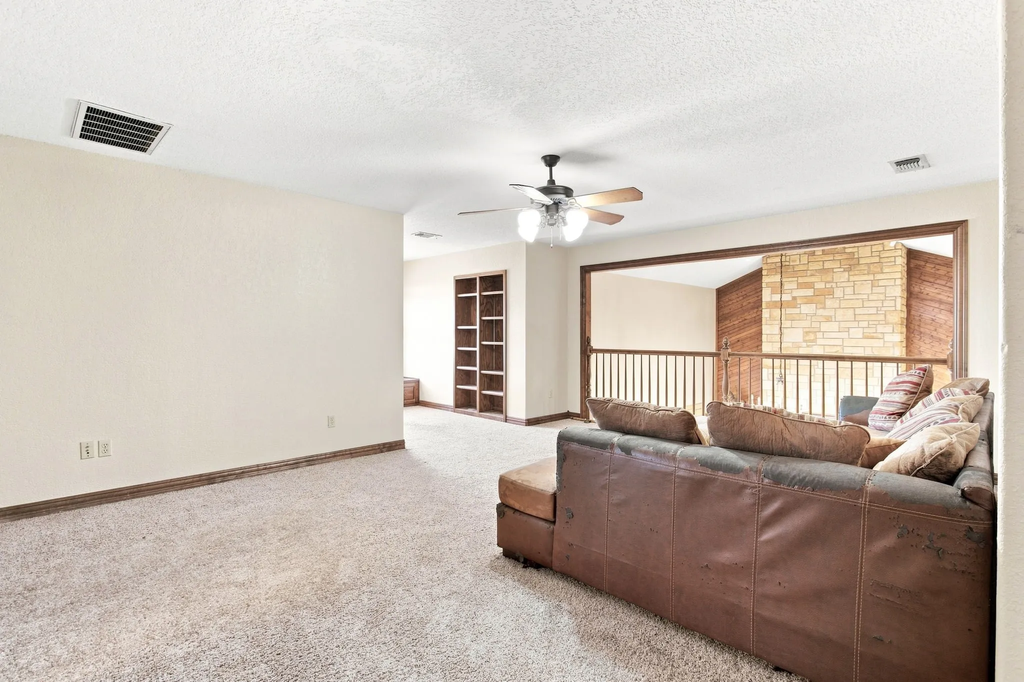 Single Family Residence For Sale in Palo Pinto County , 4350 Village Bend Road, Mineral Wells, Texas 76067, 4 Bedroom, 4 Bathroom, 3 Garage spaces, 3,787 Sqft, built in 2001, Price $1,450,000, mls#21361041, Real Estate Agent in Mineral Wells, Homes For Sale in Palo Pinto county, Homes For Sale in Mineral Wells, Realtor in Mineral Wells Texas, Real Estate Brokerage Independent Realty Texas, Luminita Cordes Realtor