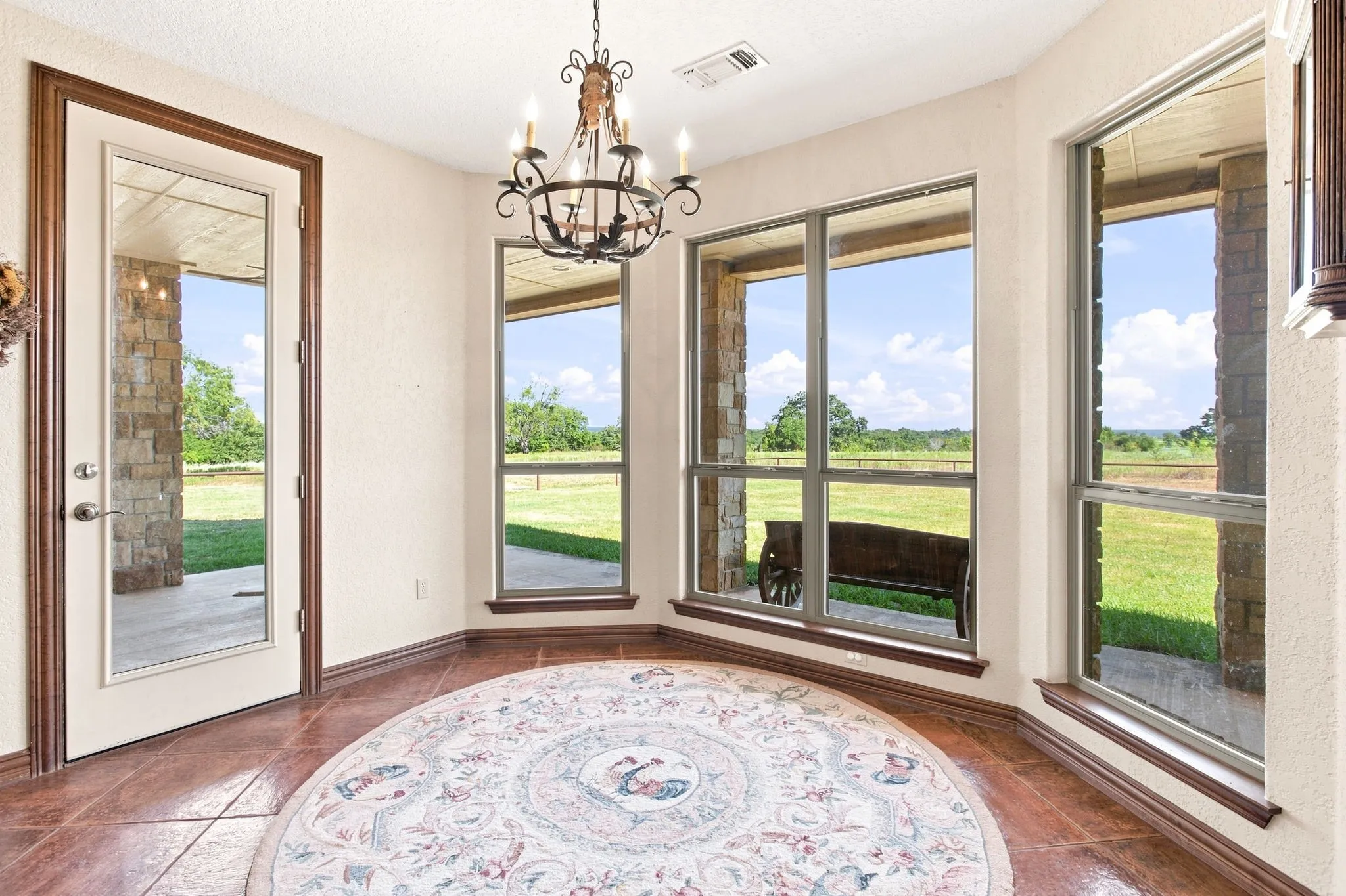 Single Family Residence For Sale in Palo Pinto County , 4350 Village Bend Road, Mineral Wells, Texas 76067, 4 Bedroom, 4 Bathroom, 3 Garage spaces, 3,787 Sqft, built in 2001, Price $1,450,000, mls#21361041, Real Estate Agent in Mineral Wells, Homes For Sale in Palo Pinto county, Homes For Sale in Mineral Wells, Realtor in Mineral Wells Texas, Real Estate Brokerage Independent Realty Texas, Luminita Cordes Realtor