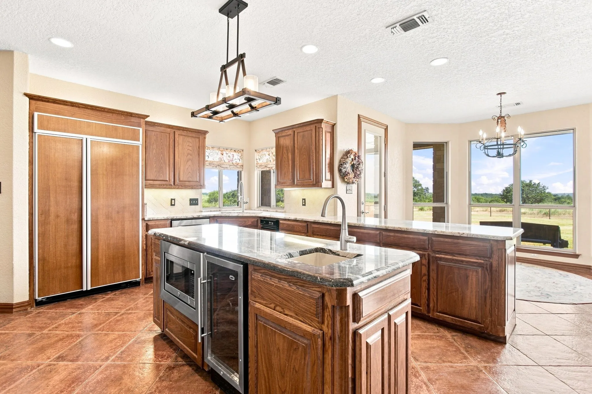 Single Family Residence For Sale in Palo Pinto County , 4350 Village Bend Road, Mineral Wells, Texas 76067, 4 Bedroom, 4 Bathroom, 3 Garage spaces, 3,787 Sqft, built in 2001, Price $1,450,000, mls#21361041, Real Estate Agent in Mineral Wells, Homes For Sale in Palo Pinto county, Homes For Sale in Mineral Wells, Realtor in Mineral Wells Texas, Real Estate Brokerage Independent Realty Texas, Luminita Cordes Realtor