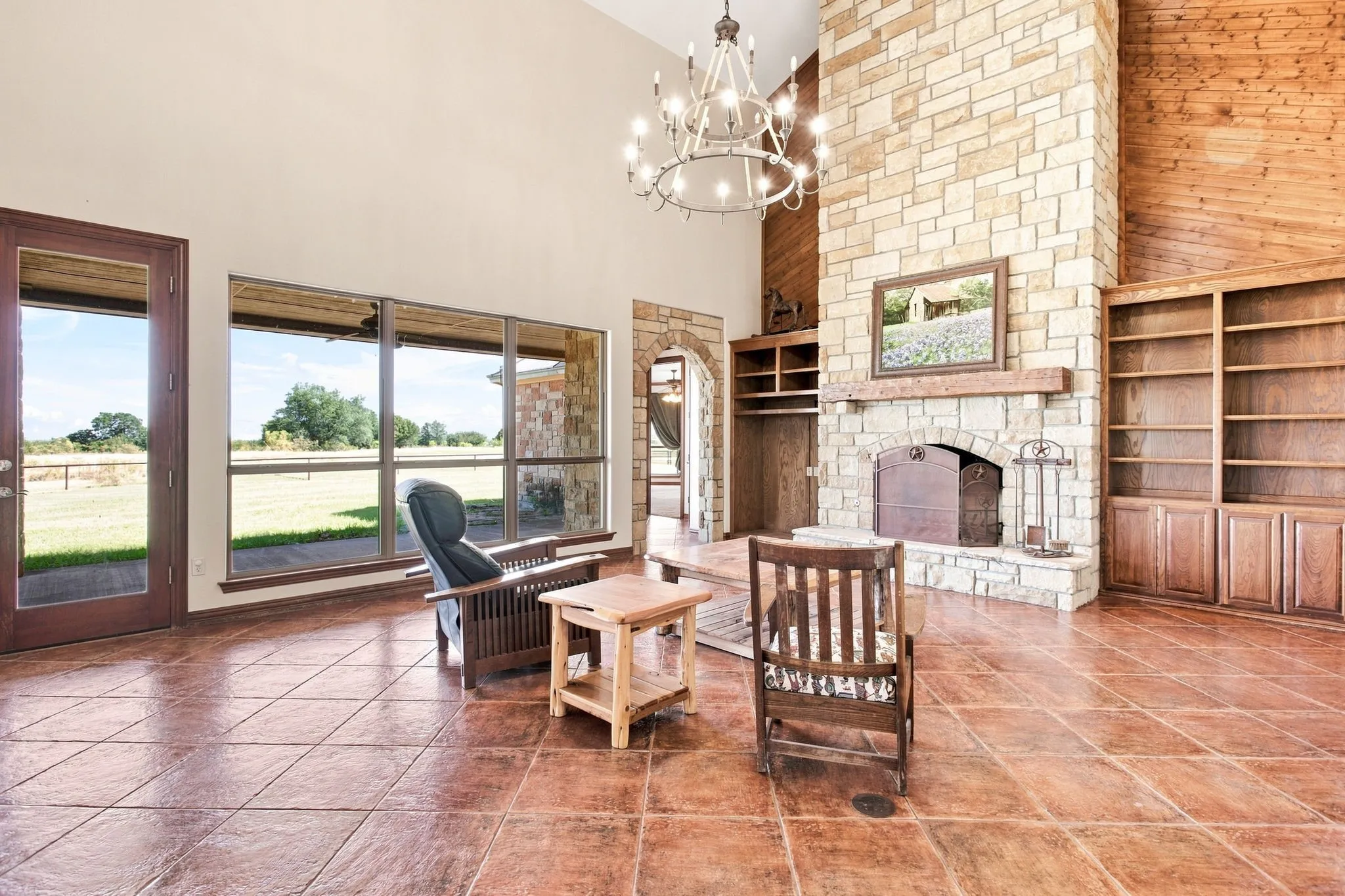 Single Family Residence For Sale in Palo Pinto County , 4350 Village Bend Road, Mineral Wells, Texas 76067, 4 Bedroom, 4 Bathroom, 3 Garage spaces, 3,787 Sqft, built in 2001, Price $1,450,000, mls#21361041, Real Estate Agent in Mineral Wells, Homes For Sale in Palo Pinto county, Homes For Sale in Mineral Wells, Realtor in Mineral Wells Texas, Real Estate Brokerage Independent Realty Texas, Luminita Cordes Realtor