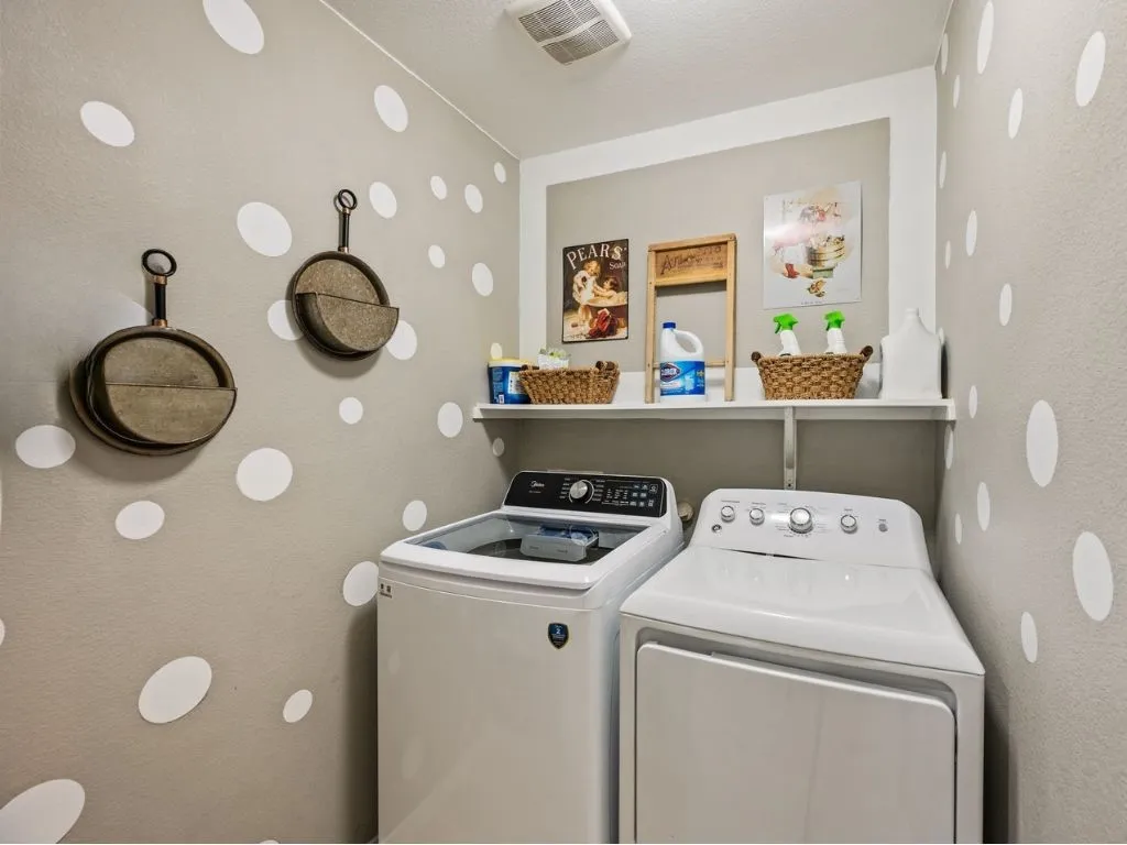 Custom decorative painting