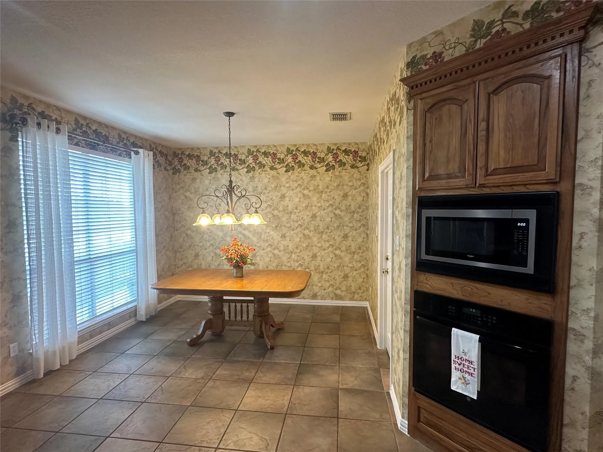 Single Family Residence For Rent in Collin County , 715 Wheaton Court, Allen, Texas 75013, 4 Bedroom, 3 Bathroom, 3 Garage spaces, 3,533 Sqft, built in 2000, mls#21361100, Real Estate Agent in Allen, Homes For Rent in Collin county, Homes For Rent in Allen, Realtor in Allen Texas, Real Estate Brokerage Independent Realty Texas, Luminita Cordes Realtor