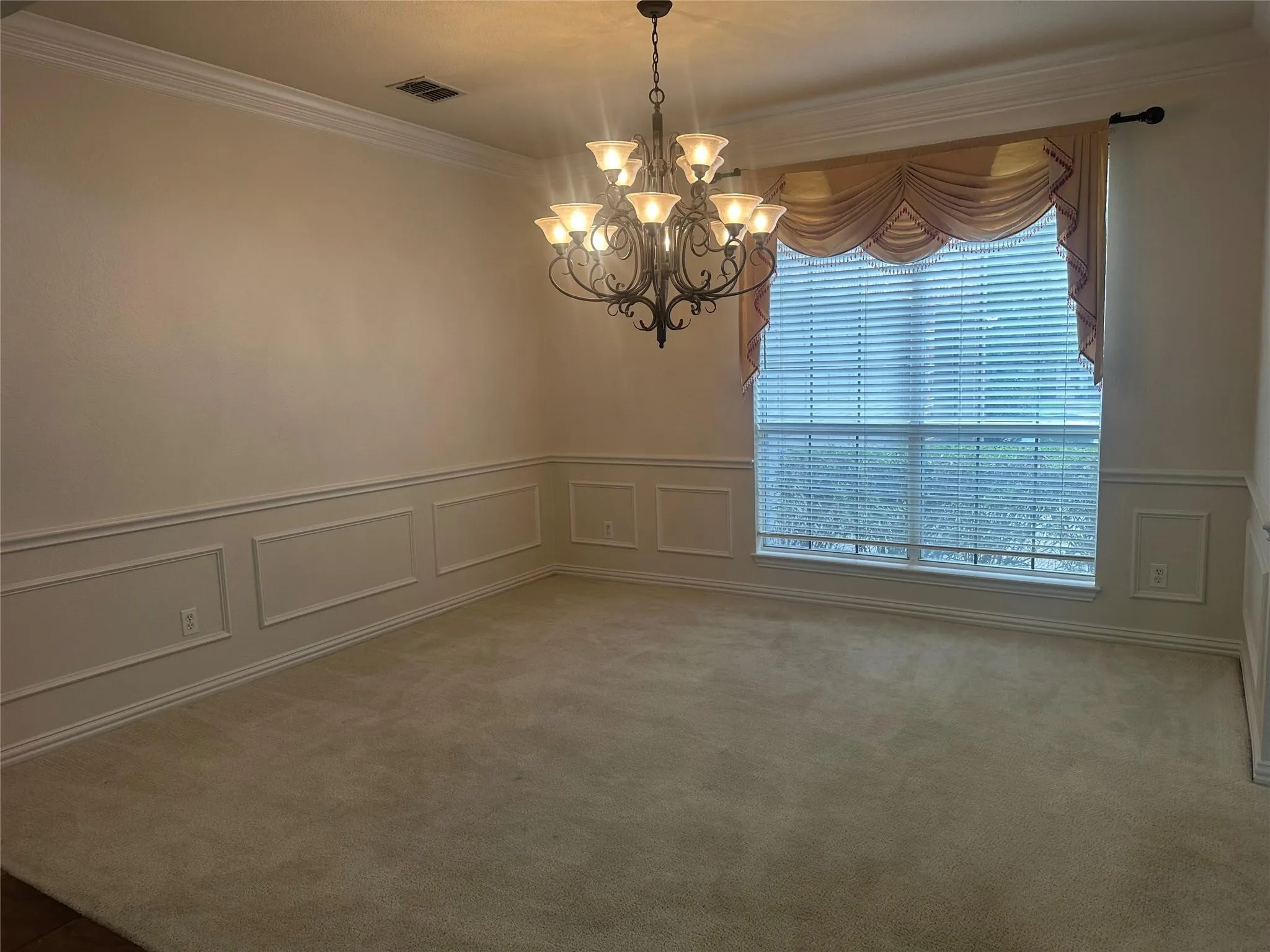 Single Family Residence For Rent in Collin County , 715 Wheaton Court, Allen, Texas 75013, 4 Bedroom, 3 Bathroom, 3 Garage spaces, 3,533 Sqft, built in 2000, mls#21361100, Real Estate Agent in Allen, Homes For Rent in Collin county, Homes For Rent in Allen, Realtor in Allen Texas, Real Estate Brokerage Independent Realty Texas, Luminita Cordes Realtor