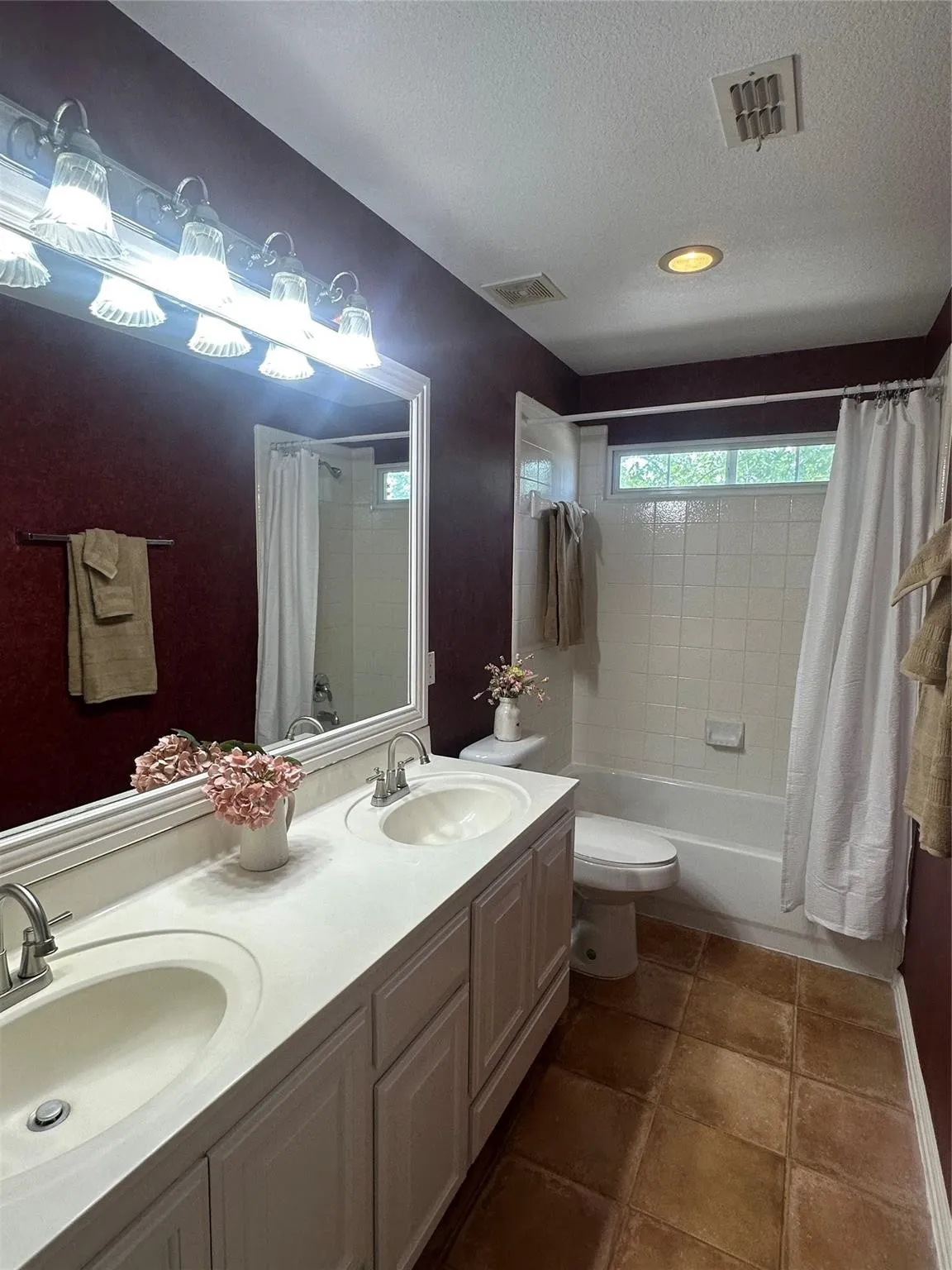 Single Family Residence For Rent in Collin County , 715 Wheaton Court, Allen, Texas 75013, 4 Bedroom, 3 Bathroom, 3 Garage spaces, 3,533 Sqft, built in 2000, mls#21361100, Real Estate Agent in Allen, Homes For Rent in Collin county, Homes For Rent in Allen, Realtor in Allen Texas, Real Estate Brokerage Independent Realty Texas, Luminita Cordes Realtor