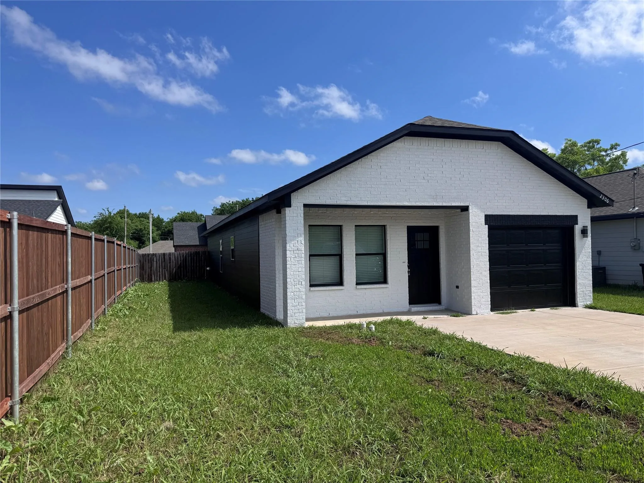 Single Family Residence For Rent in Hunt County , 2306 Church Street, Greenville, Texas 75401, 3 Bedroom, 2 Bathroom, 1 Garage spaces, 1,381 Sqft, built in 2022, mls#21361098, Real Estate Agent in Greenville, Homes For Rent in Hunt county, Homes For Rent in Greenville, Realtor in Greenville Texas, Real Estate Brokerage Independent Realty Texas, Luminita Cordes Realtor