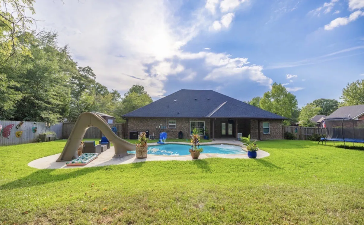 Single Family Residence For Sale in Van Zandt County , 704 Kimberly Lane, Canton, Texas 75103, 4 Bedroom, 2 Bathroom, 1 Garage spaces, 2,408 Sqft, built in 2022, mls#21361114, Real Estate Agent in Canton, Homes For Sale in Van Zandt county, Homes For Sale in Canton, Realtor in Canton Texas, Real Estate Brokerage Independent Realty Texas, Luminita Cordes Realtor