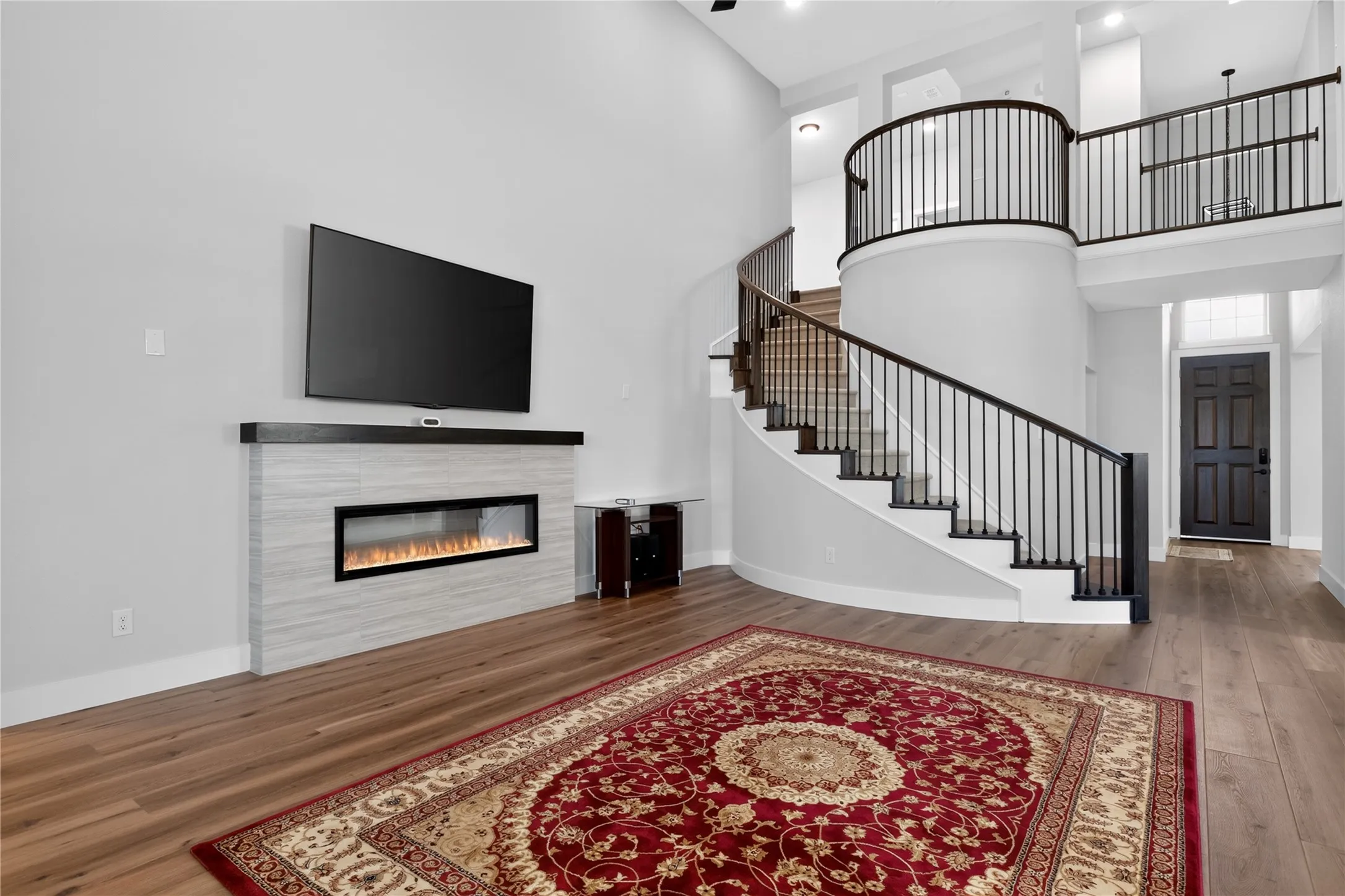 Single Family Residence For Rent in Denton County , 2036 Valencia Drive, Little Elm, Texas 75068, 6 Bedroom, 4 Bathroom, 2 Garage spaces, 3,522 Sqft, built in 2024, mls#21361117, Real Estate Agent in Little Elm, Homes For Rent in Denton county, Homes For Rent in Little Elm, Realtor in Little Elm Texas, Real Estate Brokerage Independent Realty Texas, Luminita Cordes Realtor