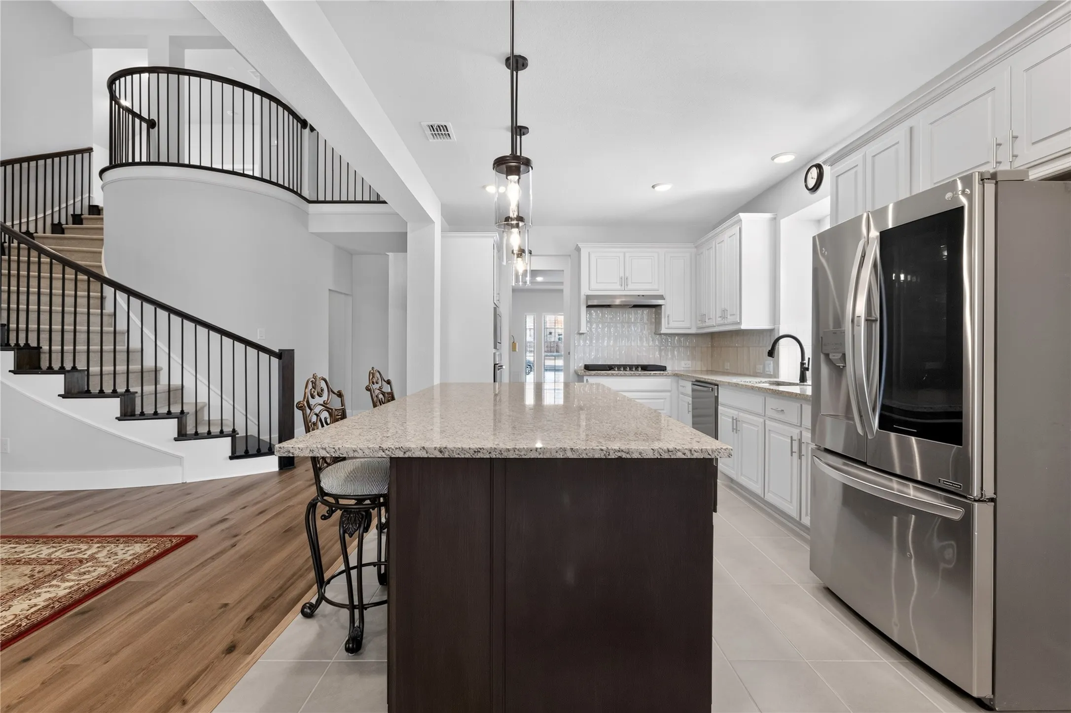 Single Family Residence For Rent in Denton County , 2036 Valencia Drive, Little Elm, Texas 75068, 6 Bedroom, 4 Bathroom, 2 Garage spaces, 3,522 Sqft, built in 2024, mls#21361117, Real Estate Agent in Little Elm, Homes For Rent in Denton county, Homes For Rent in Little Elm, Realtor in Little Elm Texas, Real Estate Brokerage Independent Realty Texas, Luminita Cordes Realtor