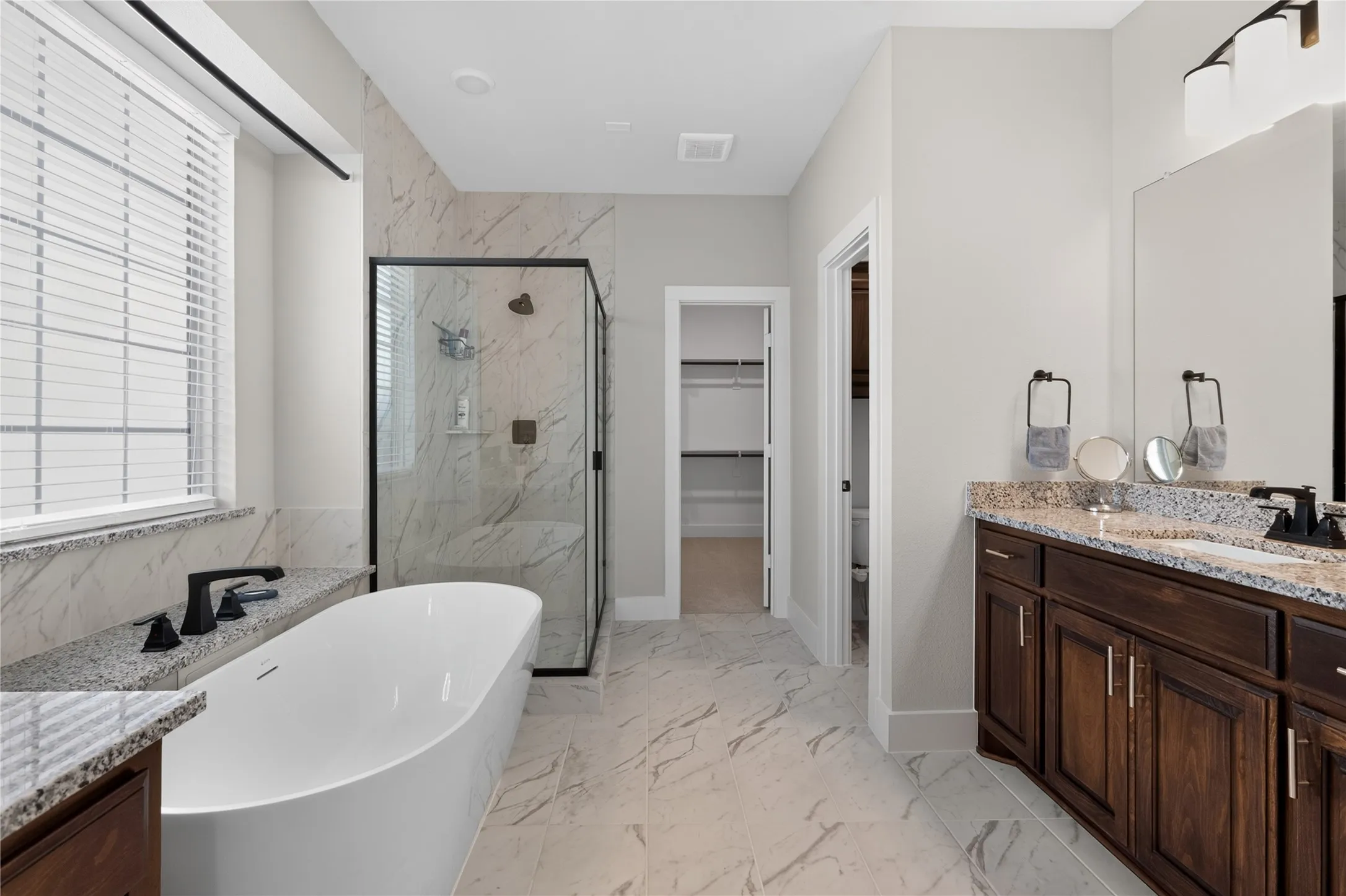 Single Family Residence For Rent in Denton County , 2036 Valencia Drive, Little Elm, Texas 75068, 6 Bedroom, 4 Bathroom, 2 Garage spaces, 3,522 Sqft, built in 2024, mls#21361117, Real Estate Agent in Little Elm, Homes For Rent in Denton county, Homes For Rent in Little Elm, Realtor in Little Elm Texas, Real Estate Brokerage Independent Realty Texas, Luminita Cordes Realtor