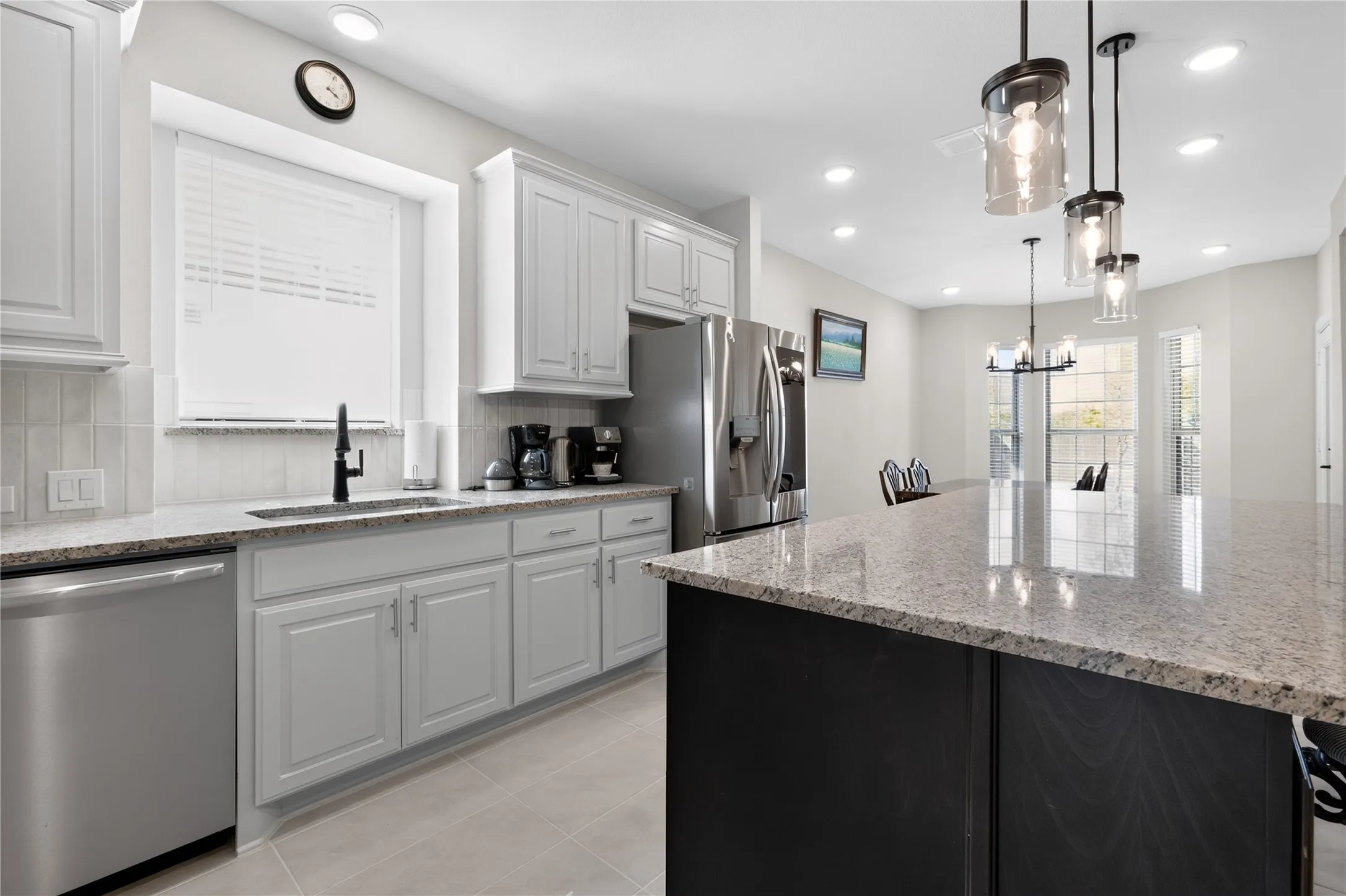 Single Family Residence For Rent in Denton County , 2036 Valencia Drive, Little Elm, Texas 75068, 6 Bedroom, 4 Bathroom, 2 Garage spaces, 3,522 Sqft, built in 2024, mls#21361117, Real Estate Agent in Little Elm, Homes For Rent in Denton county, Homes For Rent in Little Elm, Realtor in Little Elm Texas, Real Estate Brokerage Independent Realty Texas, Luminita Cordes Realtor