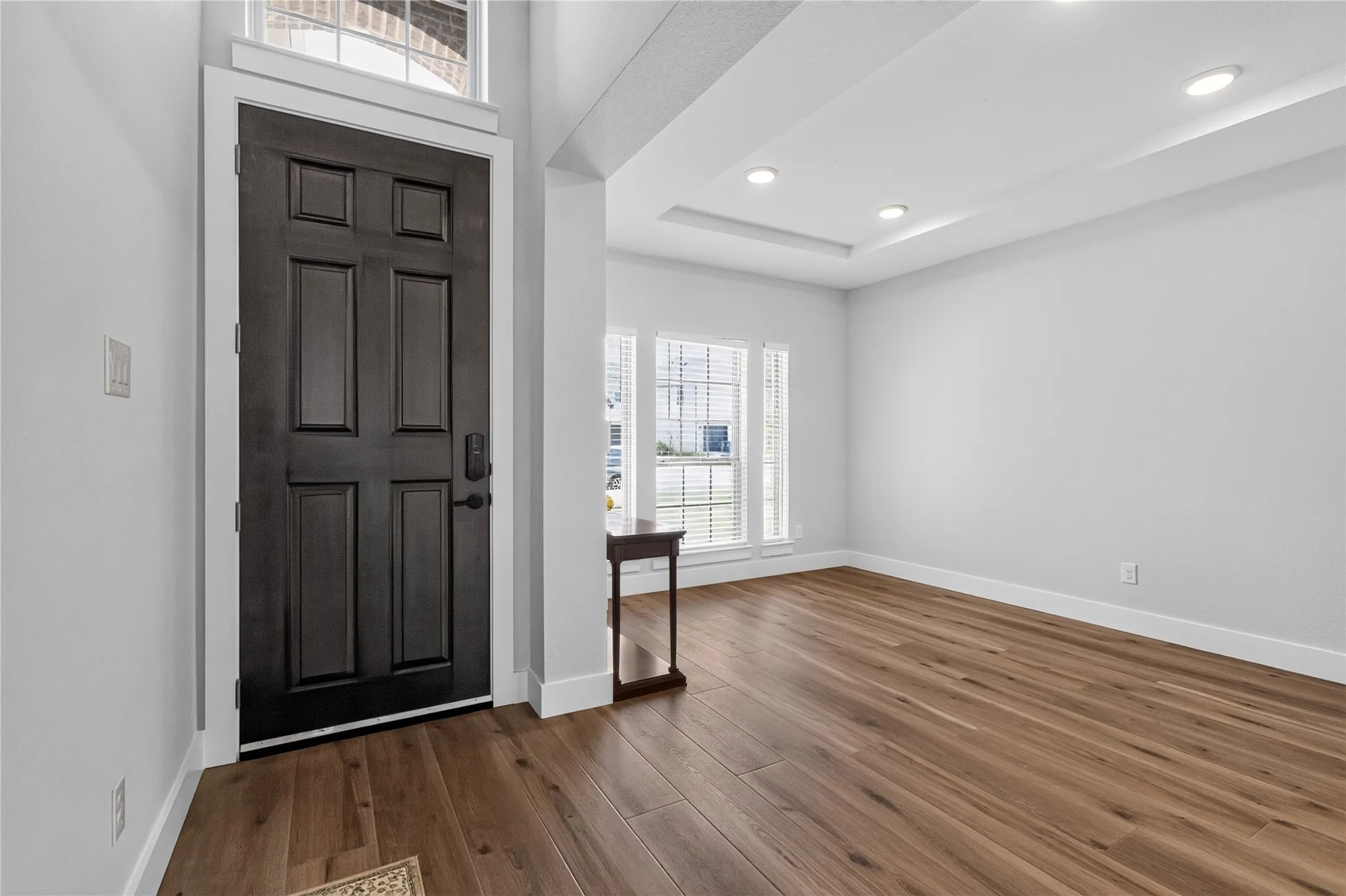 Single Family Residence For Rent in Denton County , 2036 Valencia Drive, Little Elm, Texas 75068, 6 Bedroom, 4 Bathroom, 2 Garage spaces, 3,522 Sqft, built in 2024, mls#21361117, Real Estate Agent in Little Elm, Homes For Rent in Denton county, Homes For Rent in Little Elm, Realtor in Little Elm Texas, Real Estate Brokerage Independent Realty Texas, Luminita Cordes Realtor