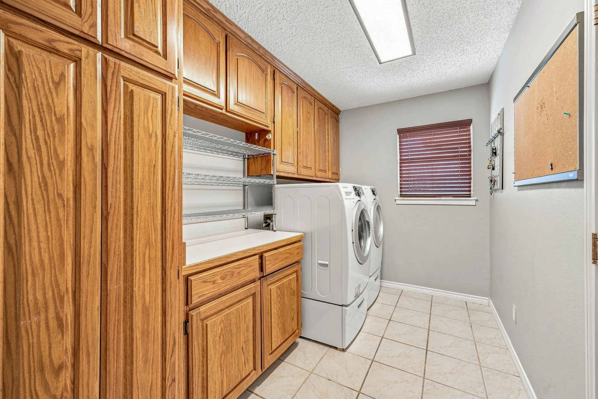 Single Family Residence For Sale in Erath County , 308 Tanglewood Trail, Stephenville, Texas 76401, 4 Bedroom, 3 Bathroom, 2 Garage spaces, 2,528 Sqft, built in 1997, mls#21359686, Real Estate Agent in Stephenville, Homes For Sale in Erath county, Homes For Sale in Stephenville, Realtor in Stephenville Texas, Real Estate Brokerage Independent Realty Texas, Luminita Cordes Realtor