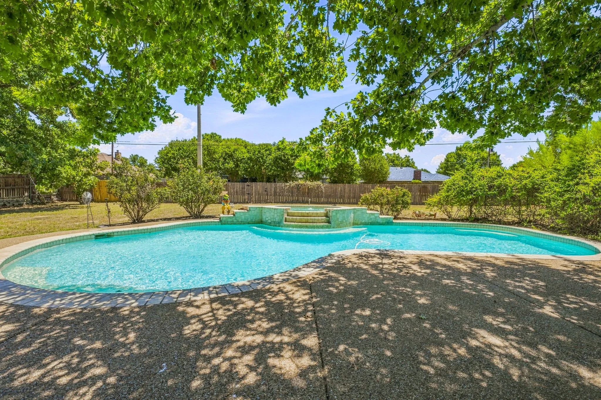 Single Family Residence For Sale in Erath County , 308 Tanglewood Trail, Stephenville, Texas 76401, 4 Bedroom, 3 Bathroom, 2 Garage spaces, 2,528 Sqft, built in 1997, mls#21359686, Real Estate Agent in Stephenville, Homes For Sale in Erath county, Homes For Sale in Stephenville, Realtor in Stephenville Texas, Real Estate Brokerage Independent Realty Texas, Luminita Cordes Realtor