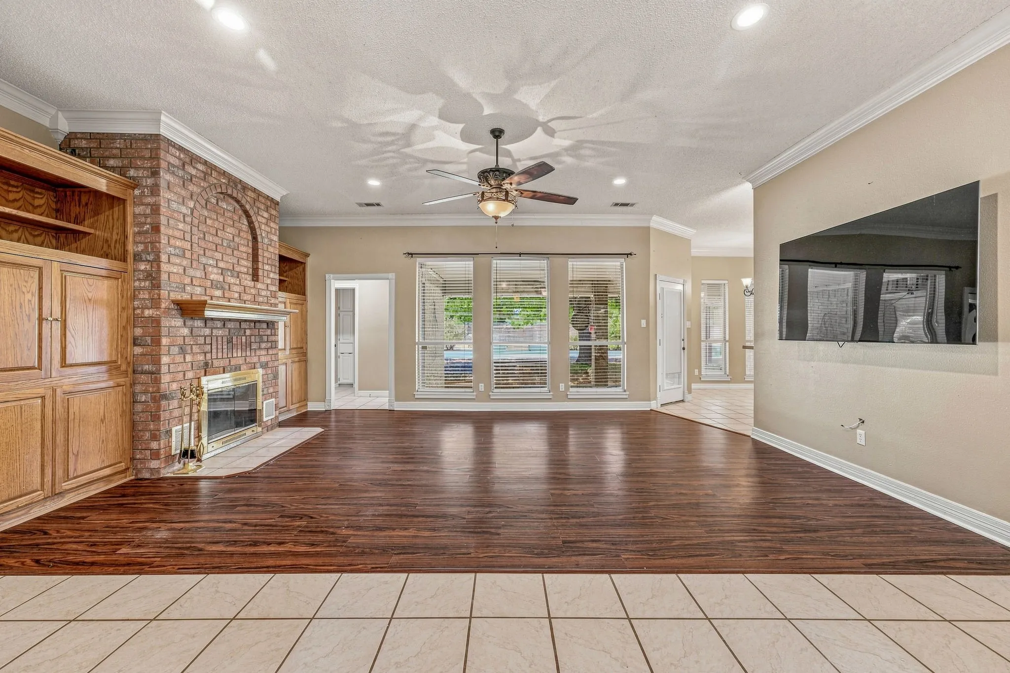 Single Family Residence For Sale in Erath County , 308 Tanglewood Trail, Stephenville, Texas 76401, 4 Bedroom, 3 Bathroom, 2 Garage spaces, 2,528 Sqft, built in 1997, mls#21359686, Real Estate Agent in Stephenville, Homes For Sale in Erath county, Homes For Sale in Stephenville, Realtor in Stephenville Texas, Real Estate Brokerage Independent Realty Texas, Luminita Cordes Realtor